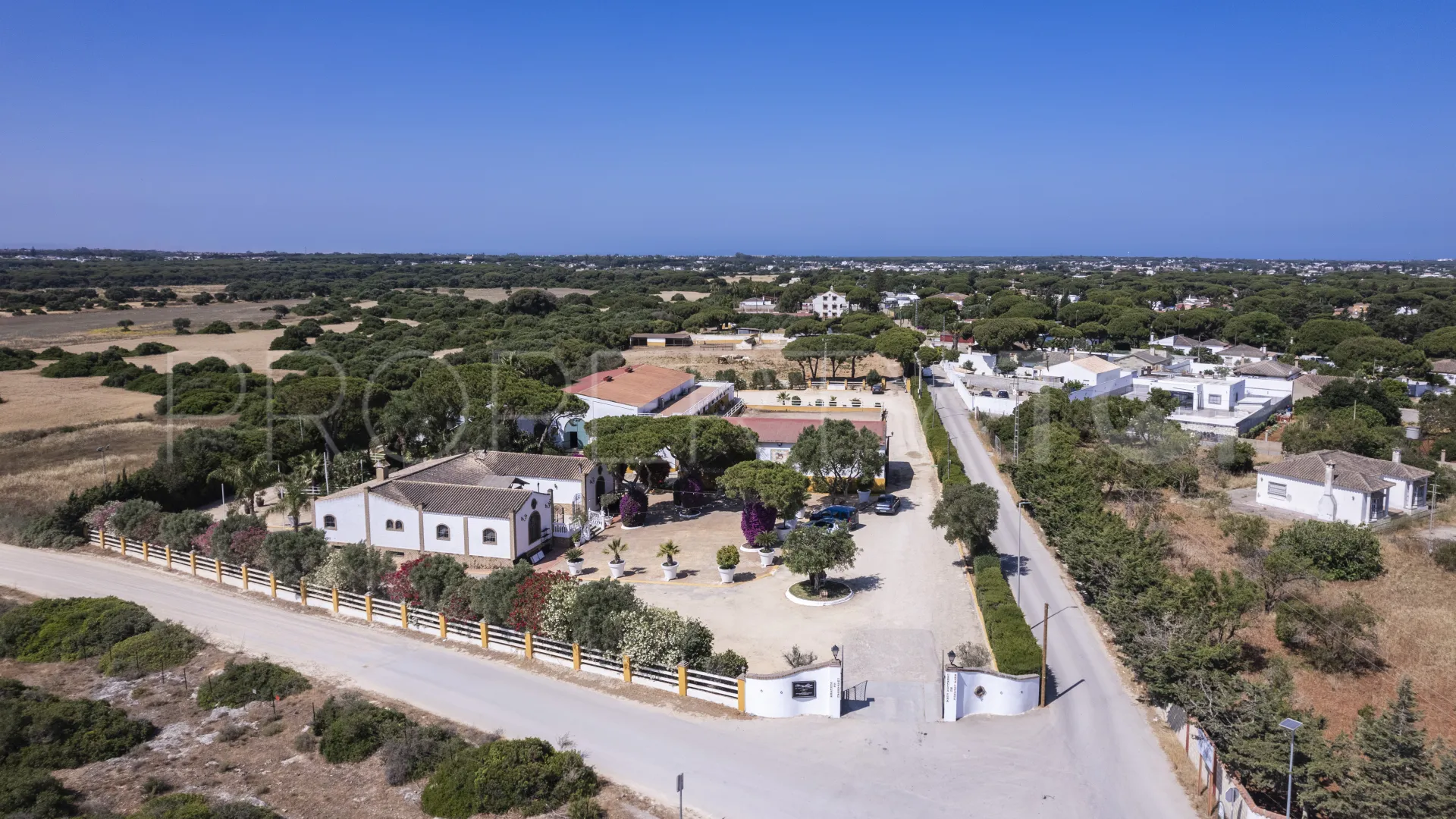 Finca de 4 dormitorios a la venta en Las Lagunas - Campano