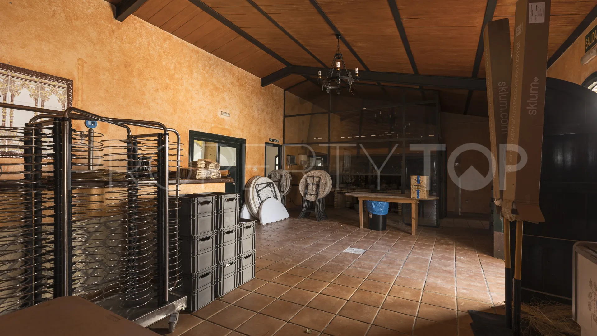Finca de 4 dormitorios a la venta en Las Lagunas - Campano