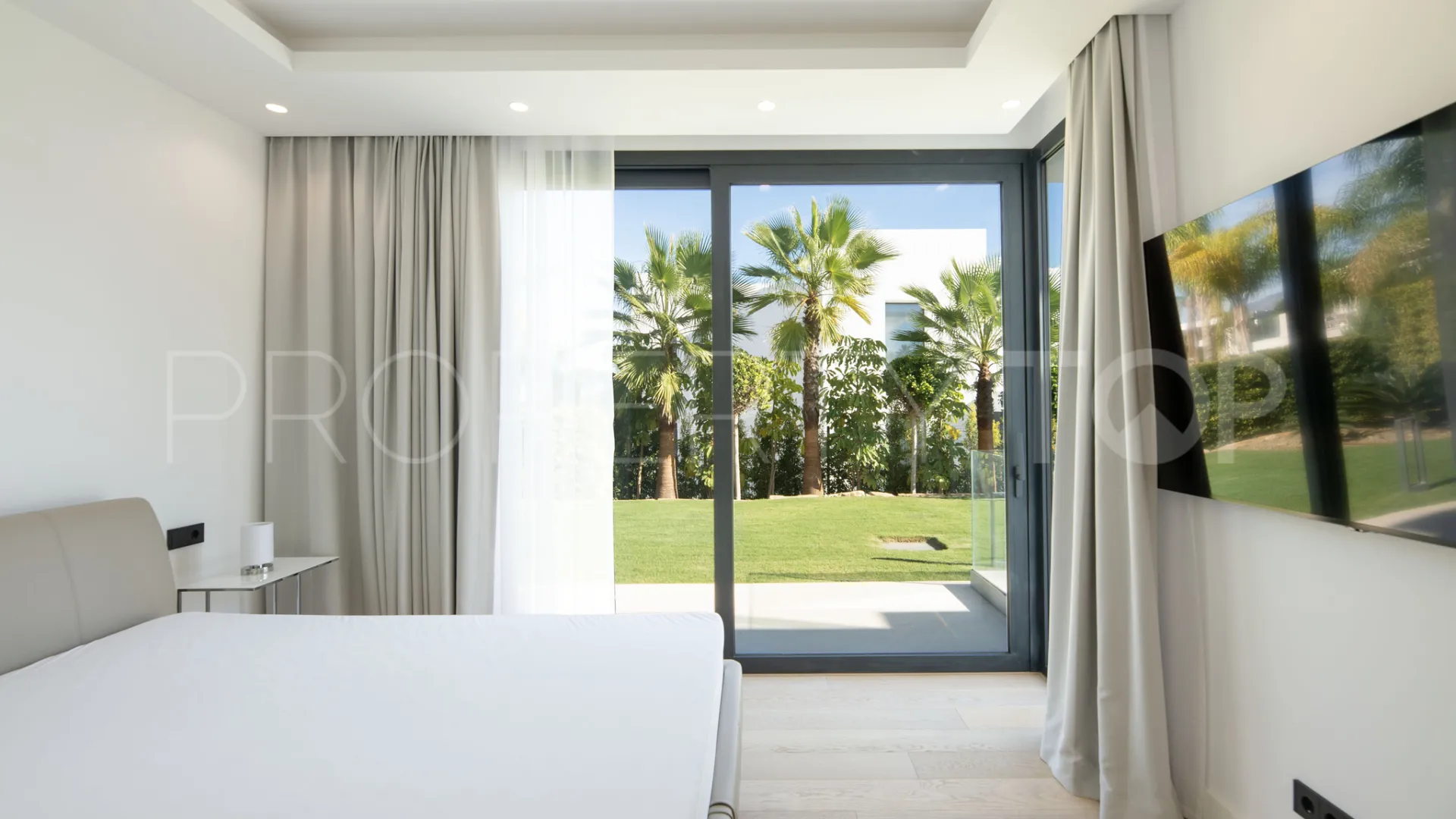 Los Flamingos villa for sale