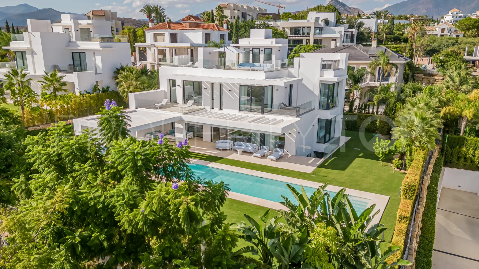 Los Flamingos villa for sale