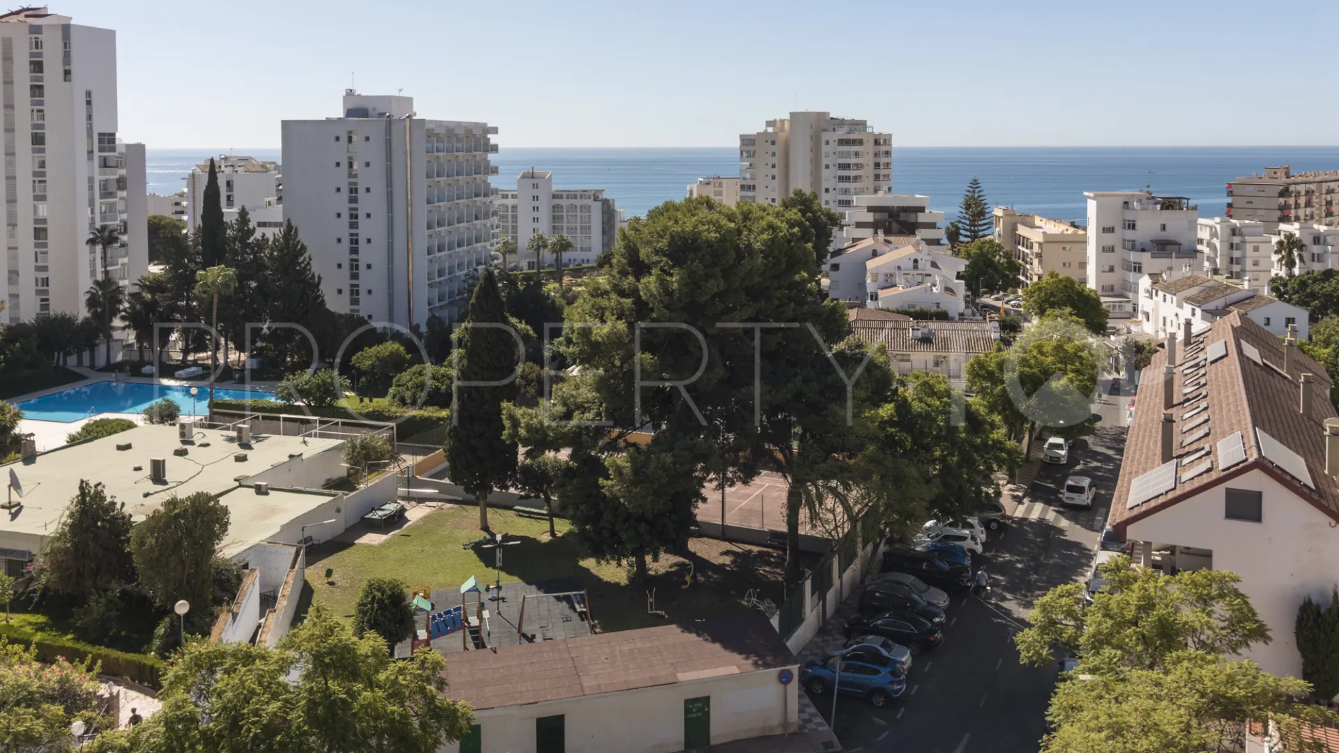 Buy apartment in Benalmadena Costa