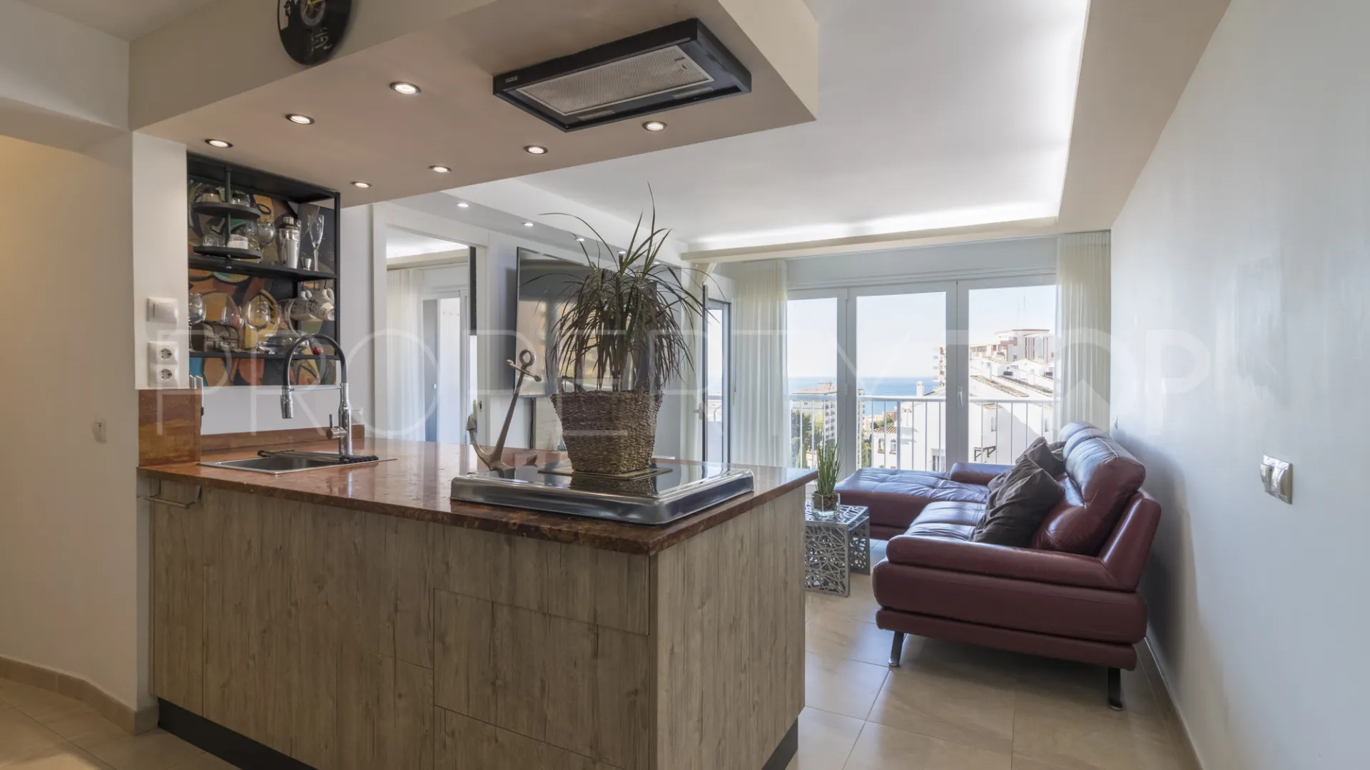 Buy apartment in Benalmadena Costa