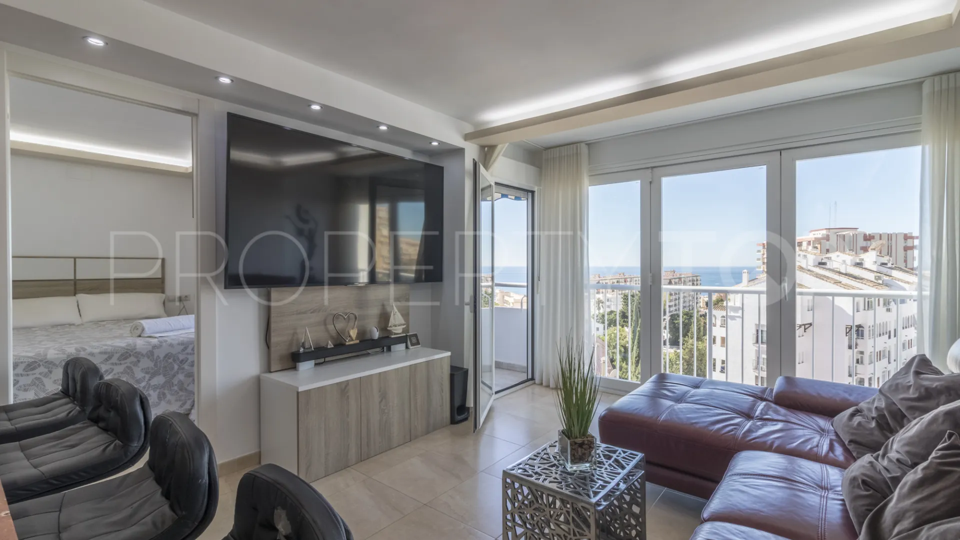 Buy apartment in Benalmadena Costa