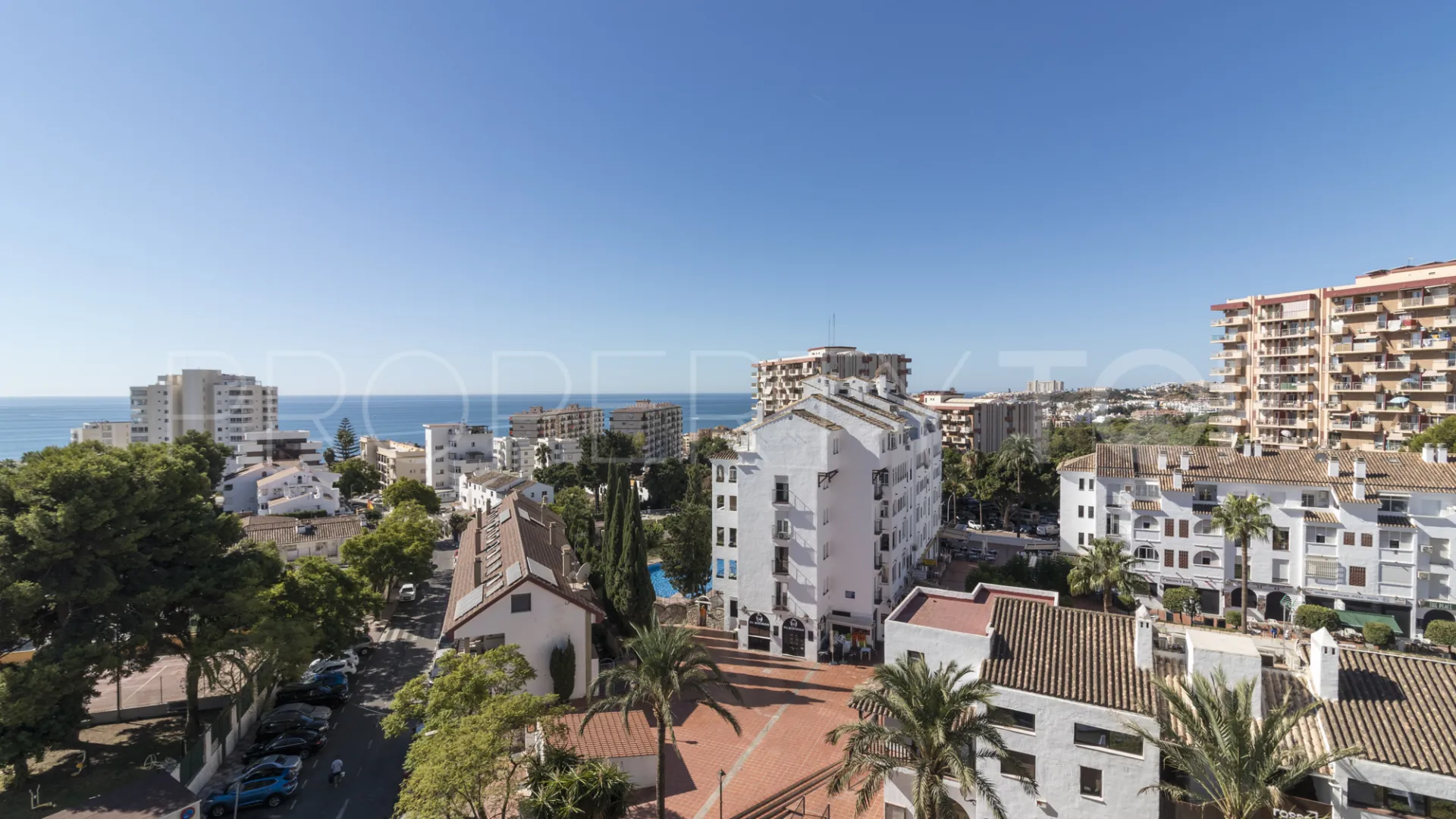 Buy apartment in Benalmadena Costa