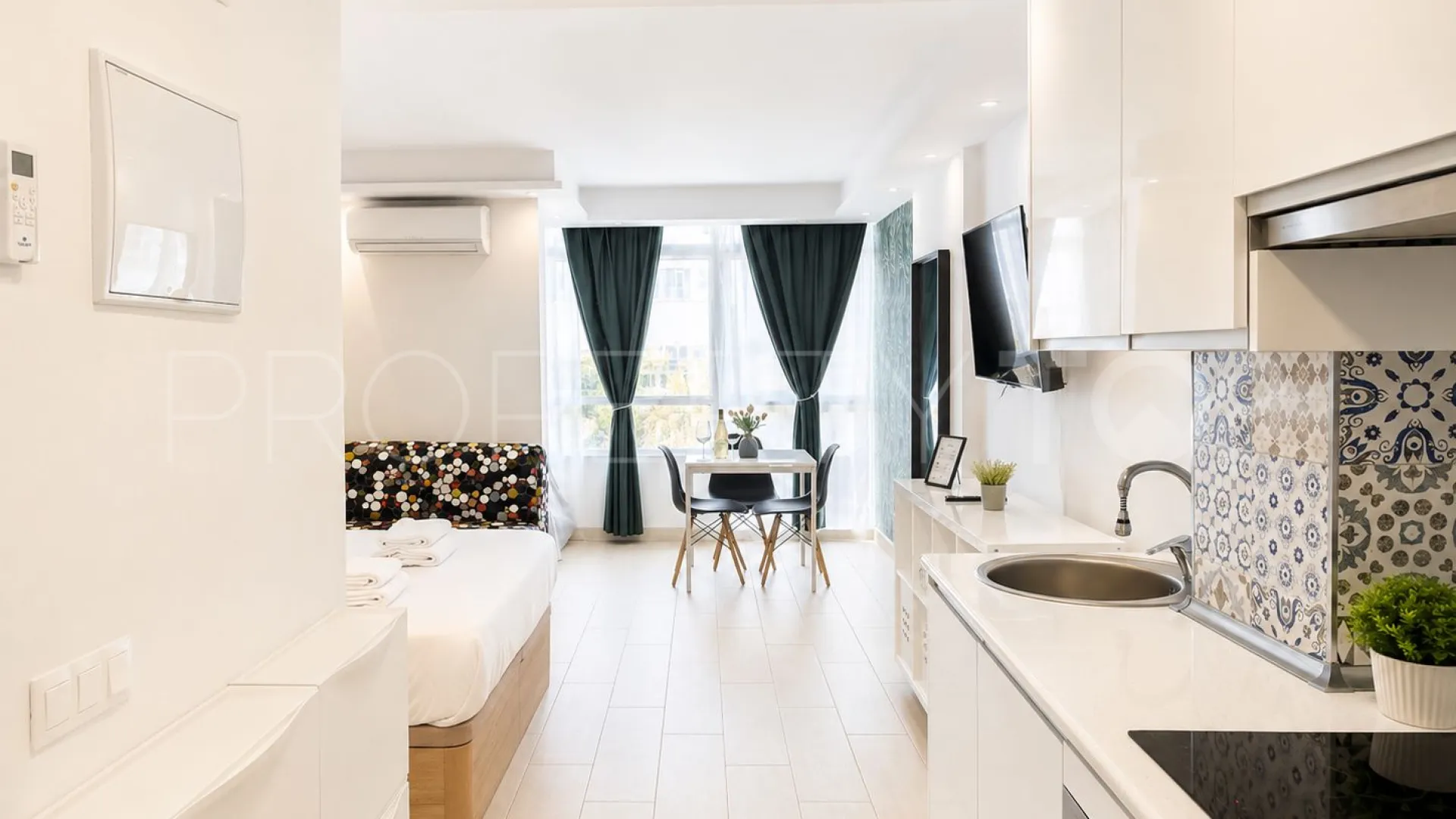 For sale studio in Arroyo de la Miel