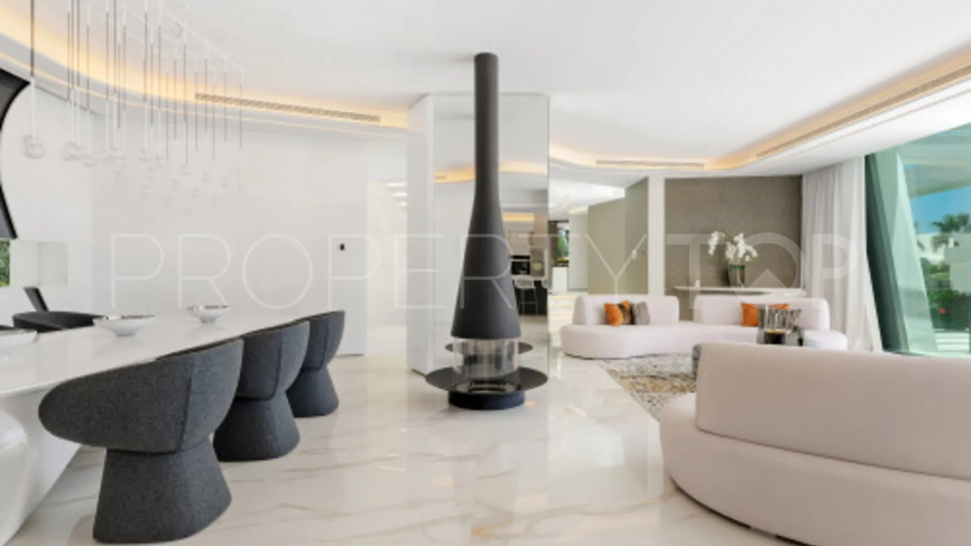 Villa en venta de 6 dormitorios en Los Monteros Playa