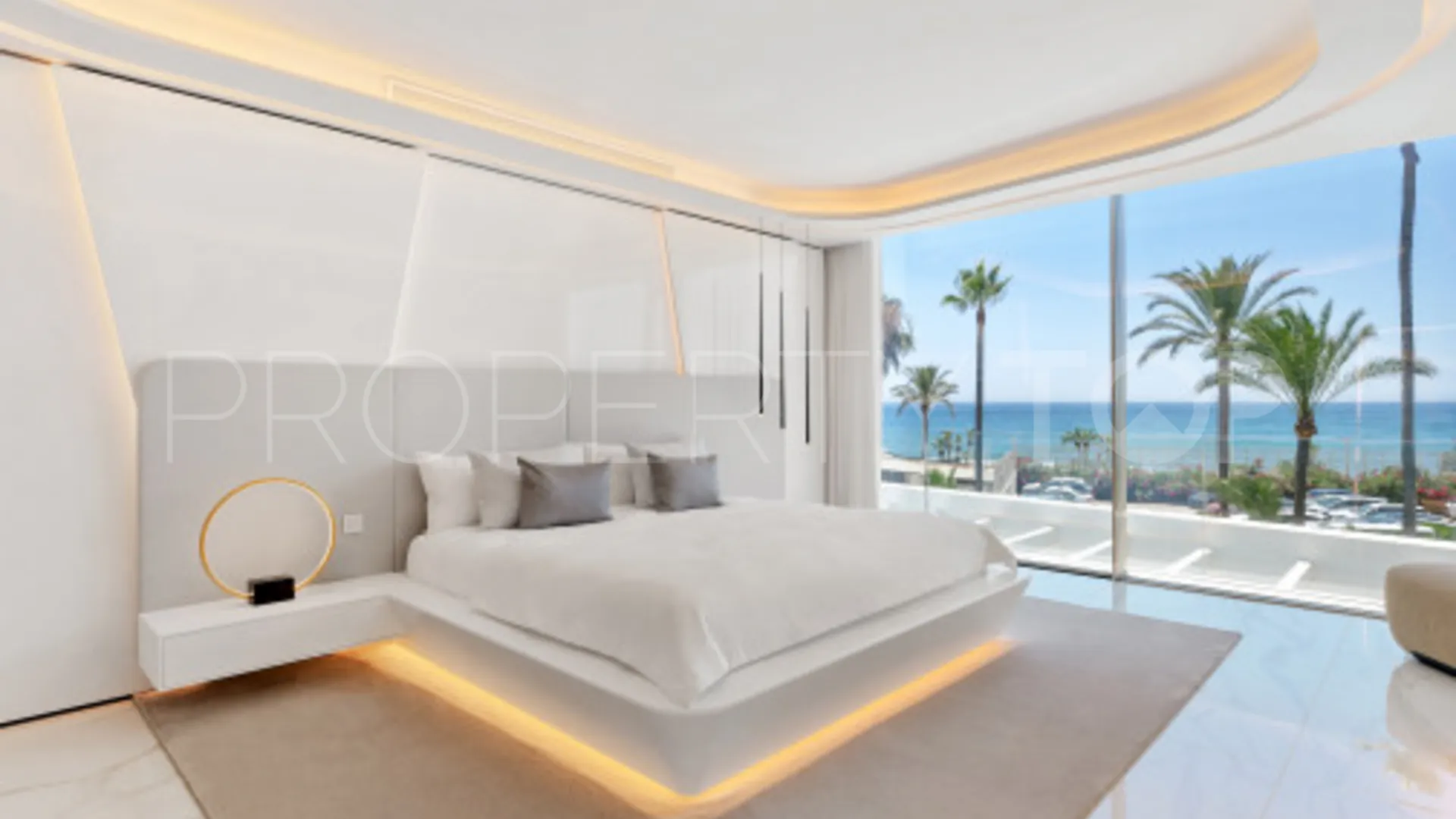 Villa en venta de 6 dormitorios en Los Monteros Playa