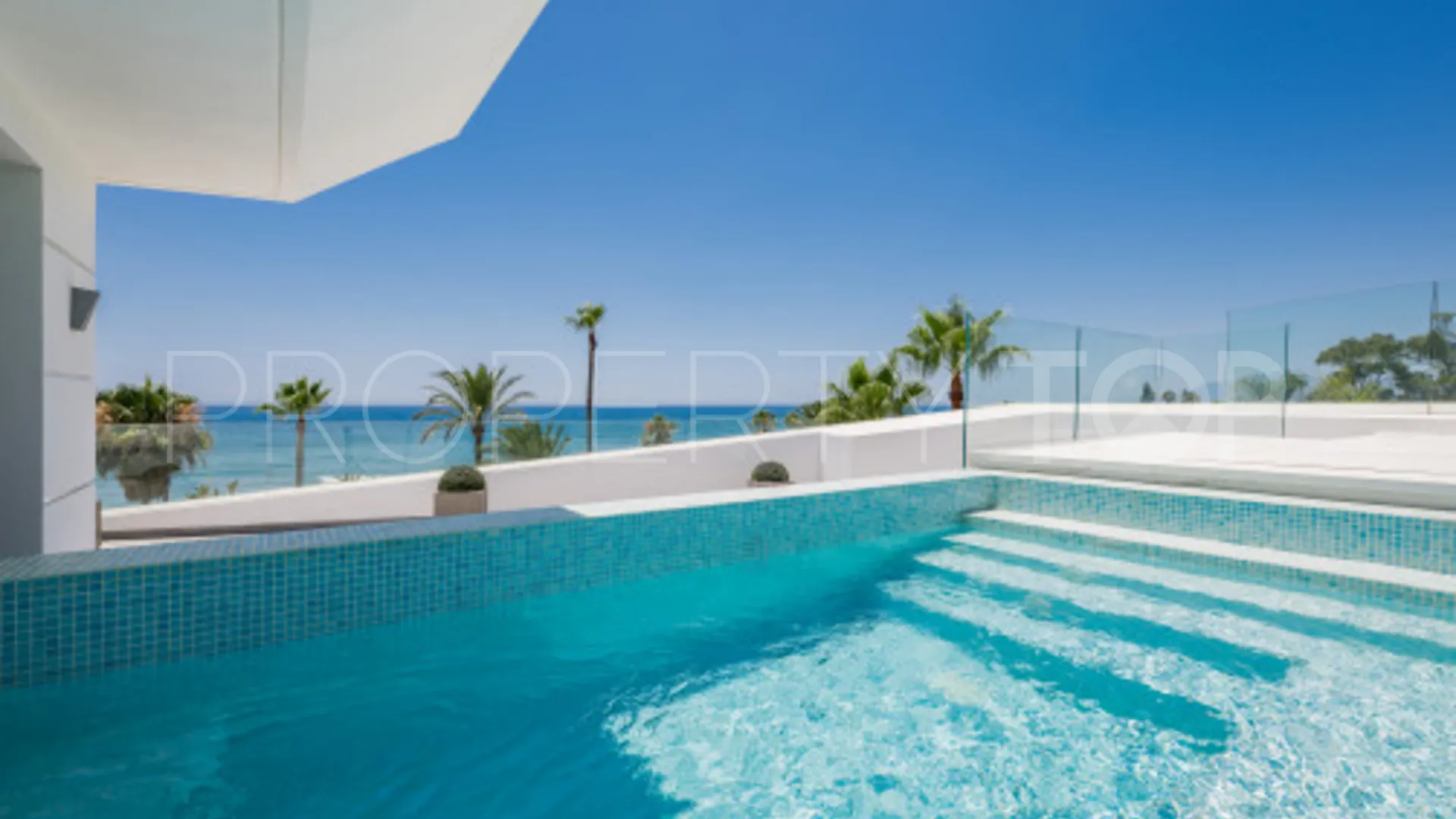 Villa en venta de 6 dormitorios en Los Monteros Playa