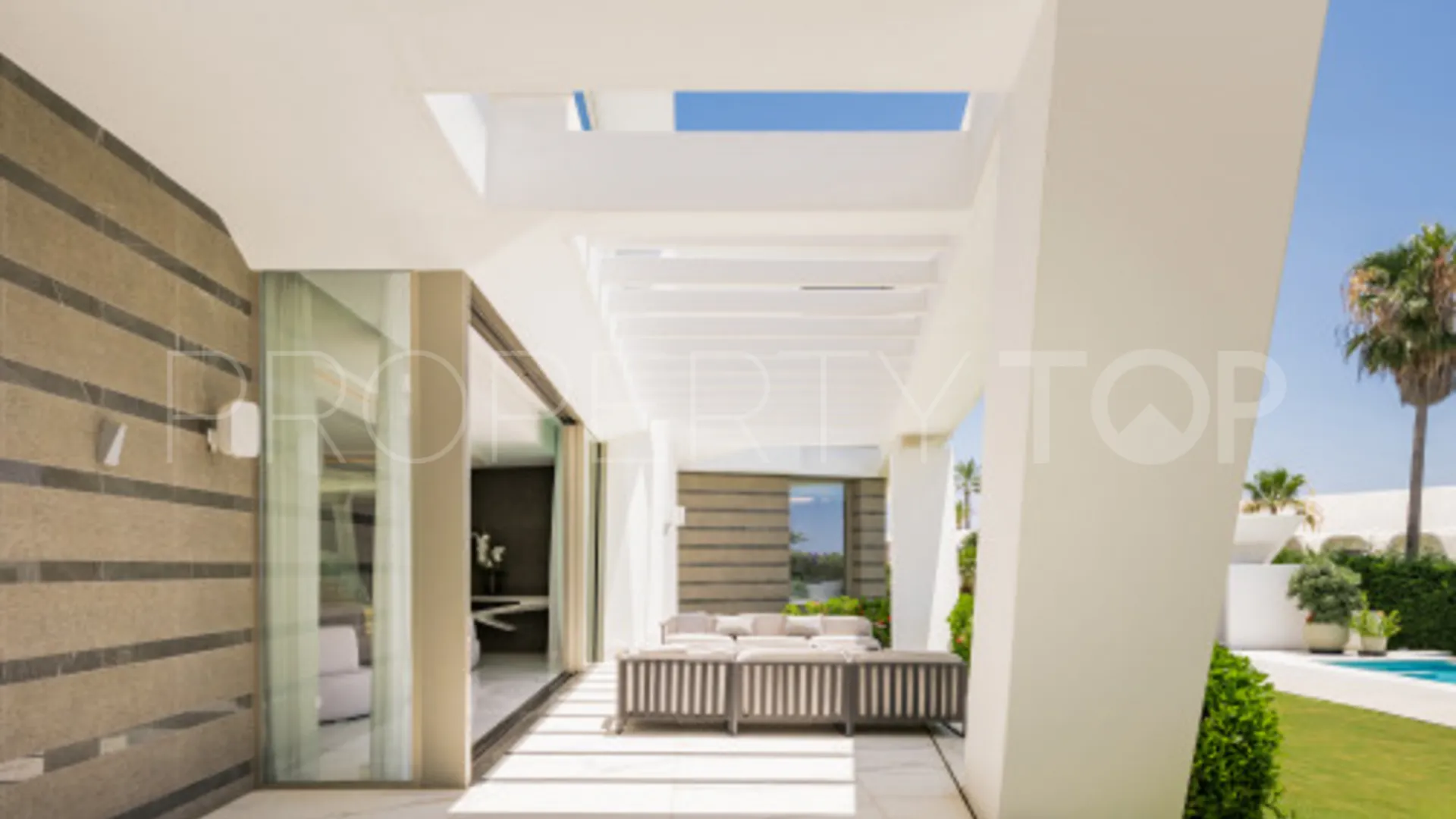Villa en venta de 6 dormitorios en Los Monteros Playa