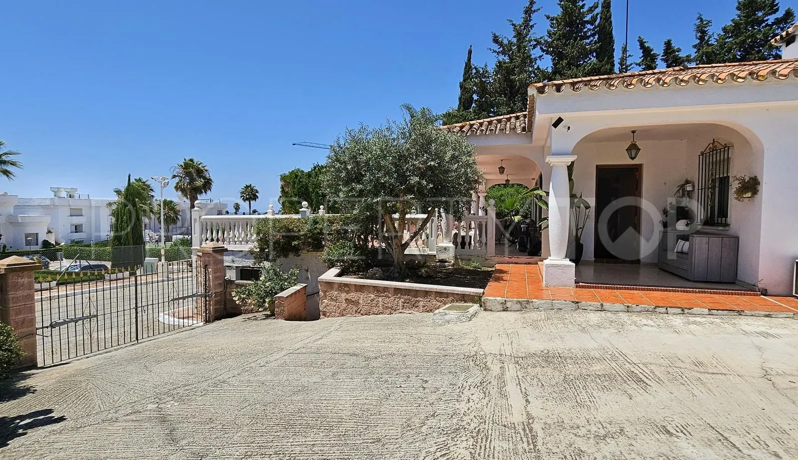 Villa en venta con 5 dormitorios en Paraiso Barronal