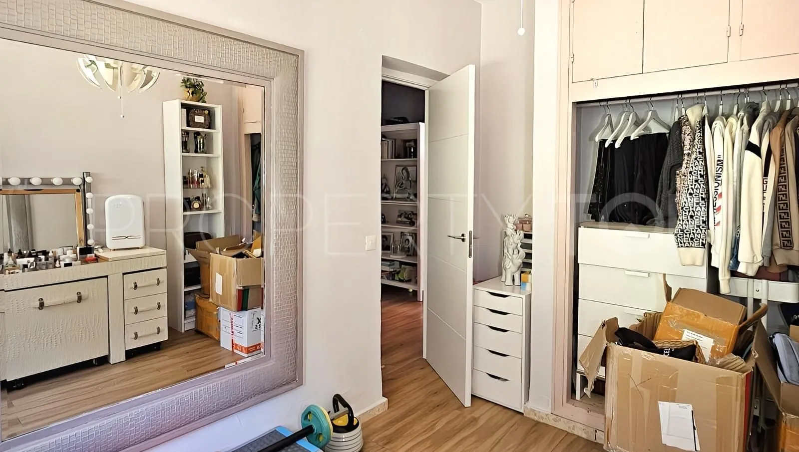 Villa en venta con 5 dormitorios en Paraiso Barronal