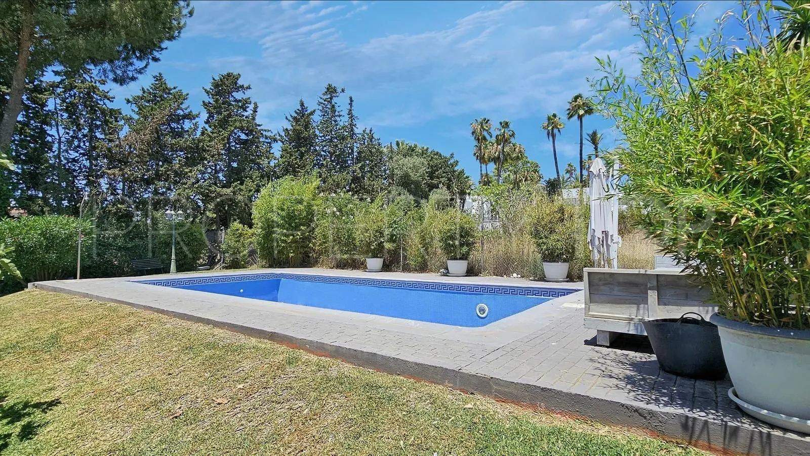 Villa en venta con 5 dormitorios en Paraiso Barronal