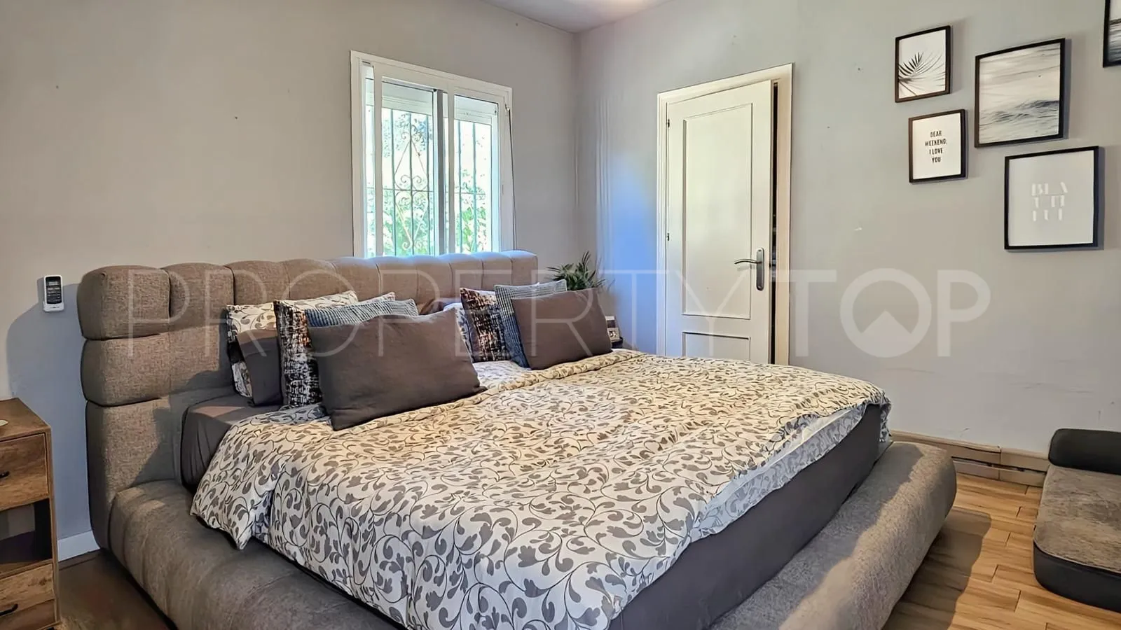 Villa en venta con 5 dormitorios en Paraiso Barronal