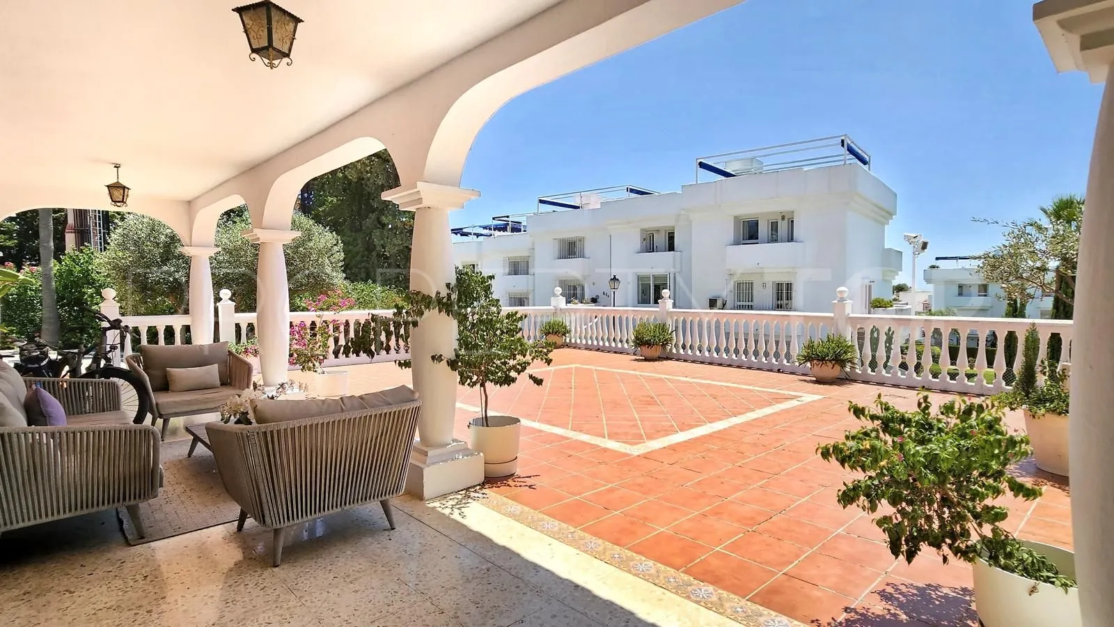 Villa en venta con 5 dormitorios en Paraiso Barronal