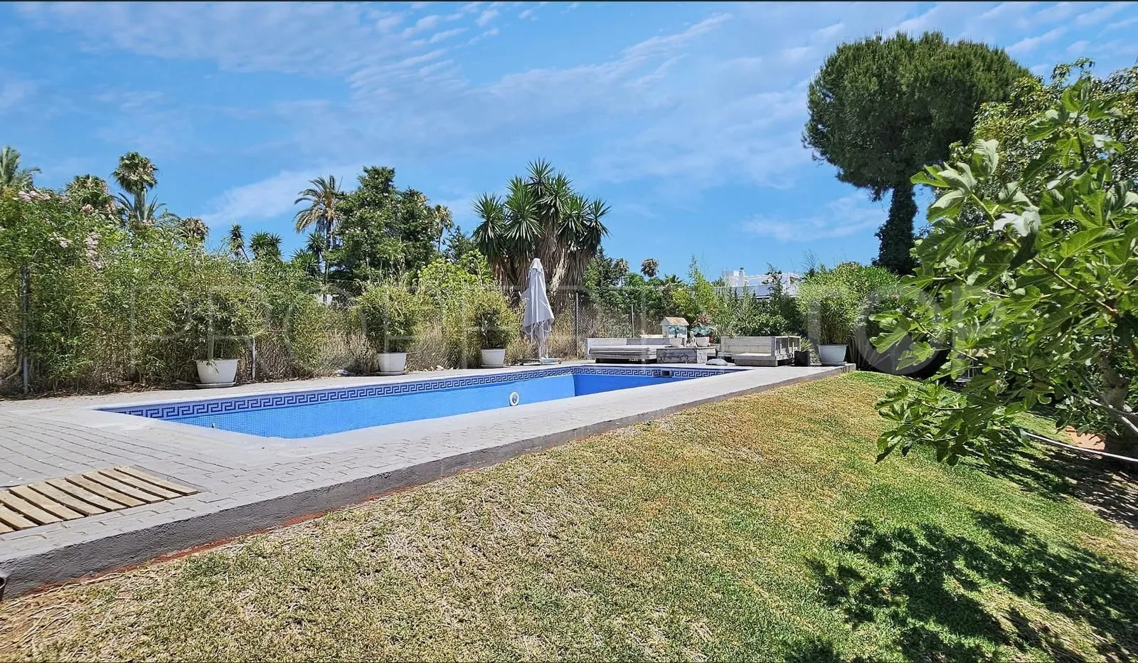 Villa en venta con 5 dormitorios en Paraiso Barronal