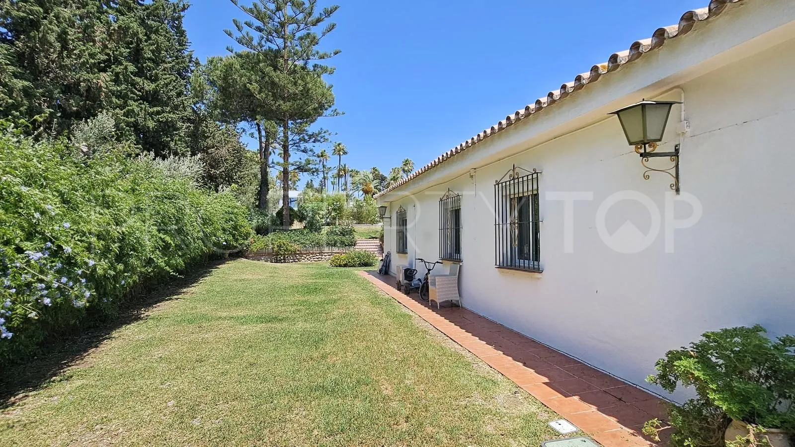 Villa en venta con 5 dormitorios en Paraiso Barronal