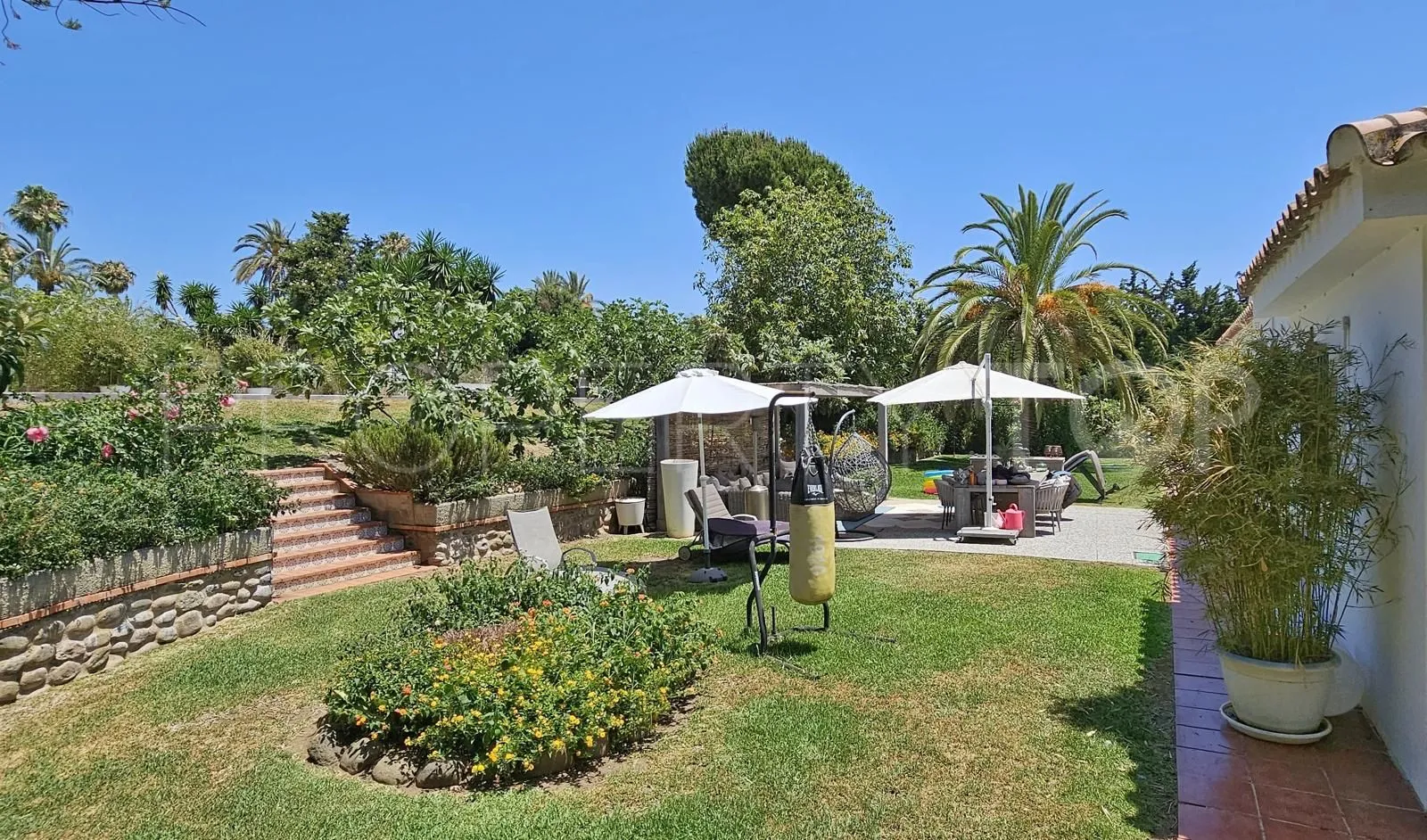 Villa en venta con 5 dormitorios en Paraiso Barronal