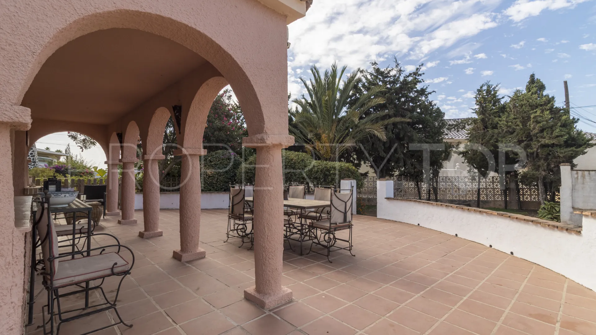 3 bedrooms Marbella East house for sale