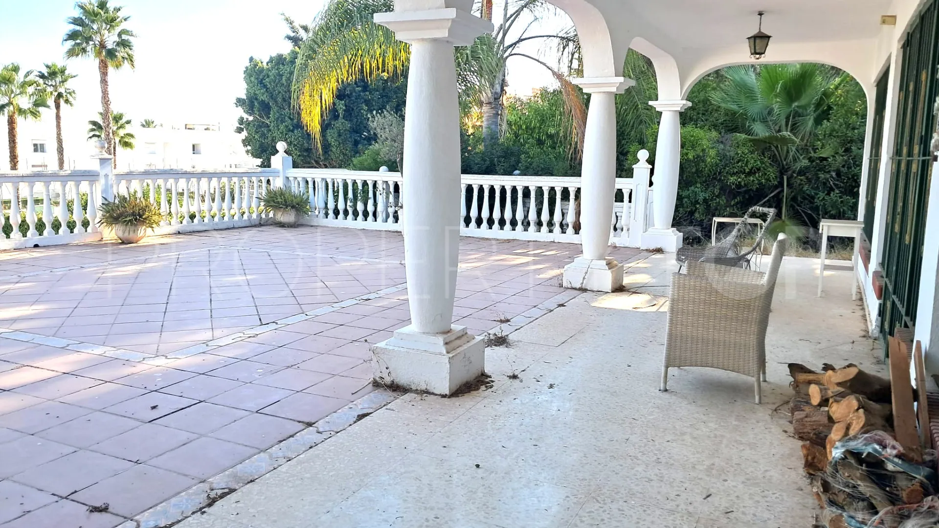 Se vende villa en Paraiso Medio