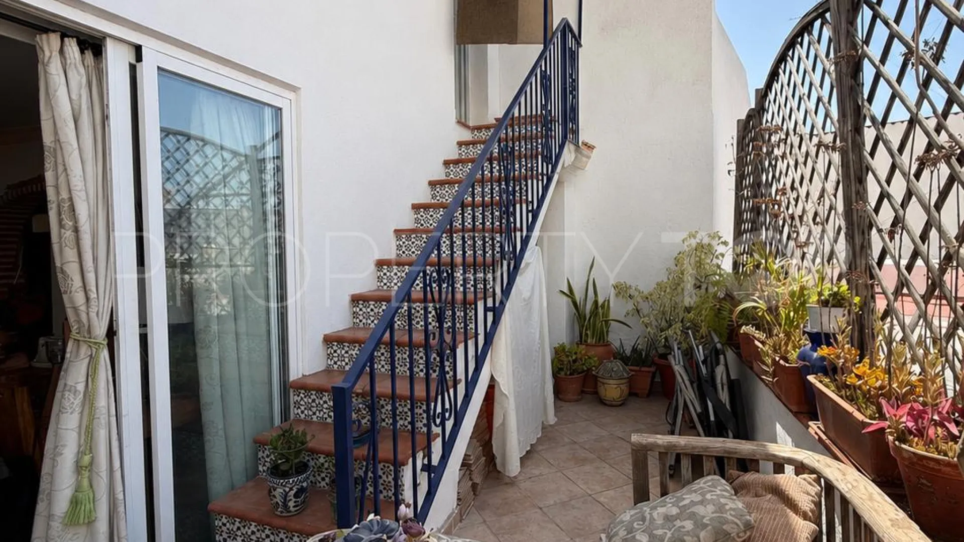 For sale town house with 6 bedrooms in Marbella Centro