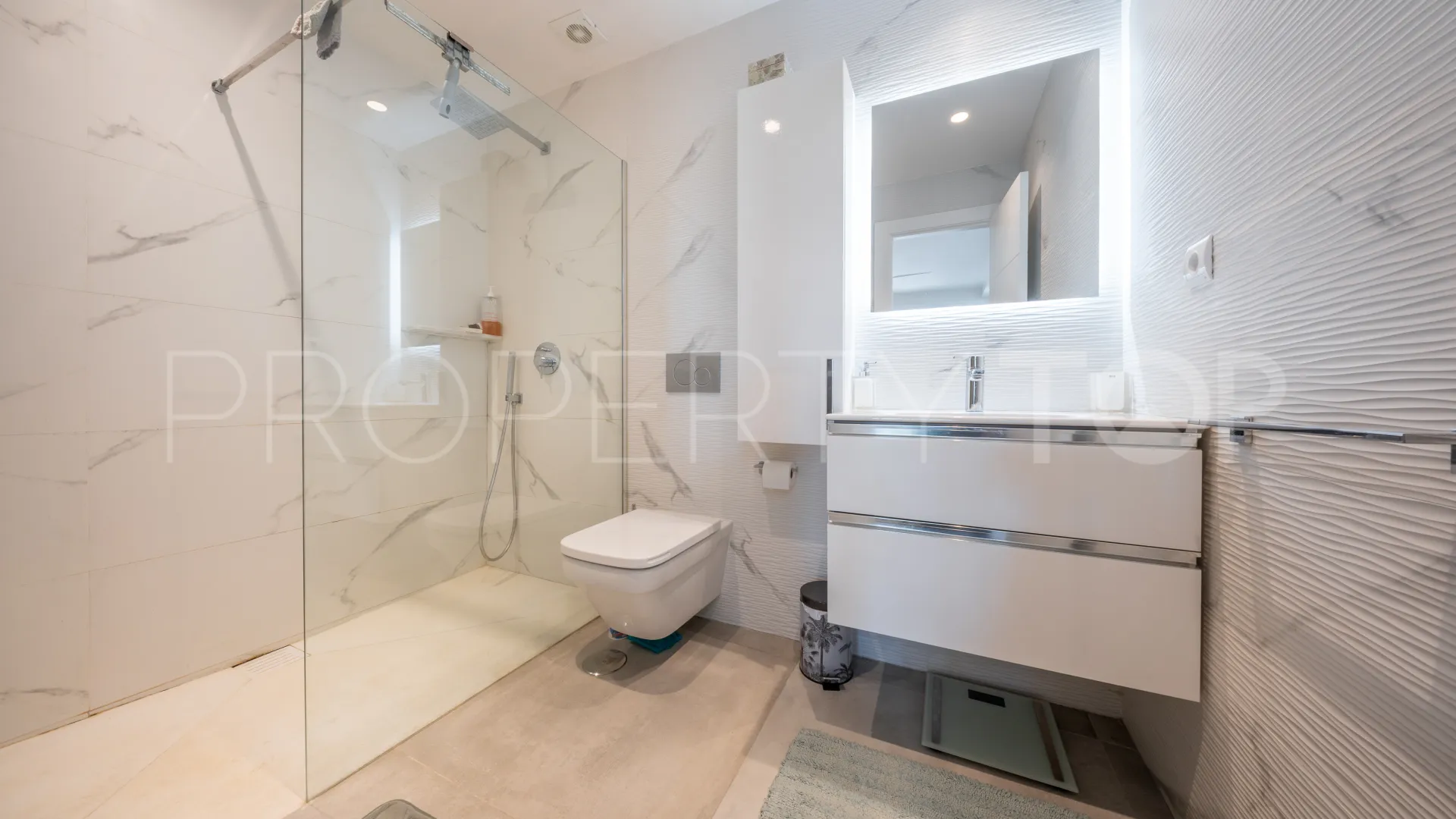 Apartamento planta baja en venta de 2 dormitorios en Guadaiza