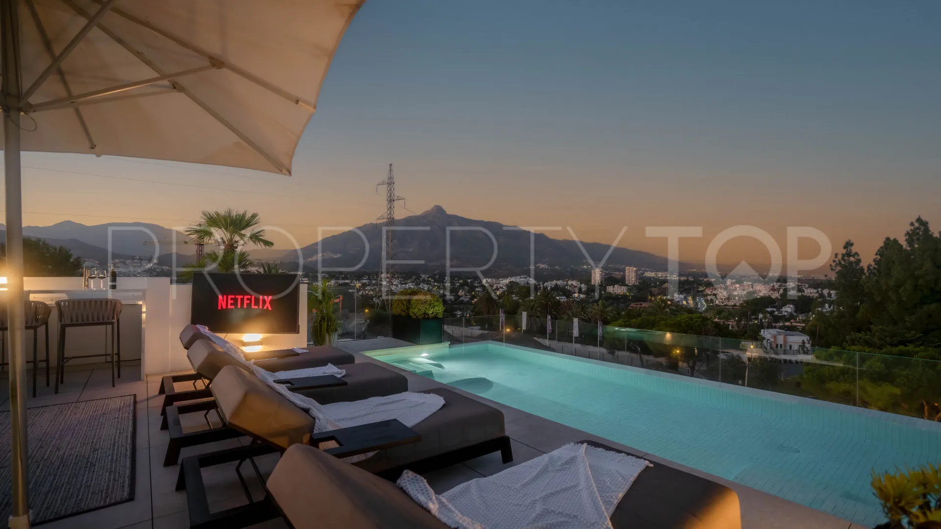 Villa en venta con 4 dormitorios en Celeste Marbella