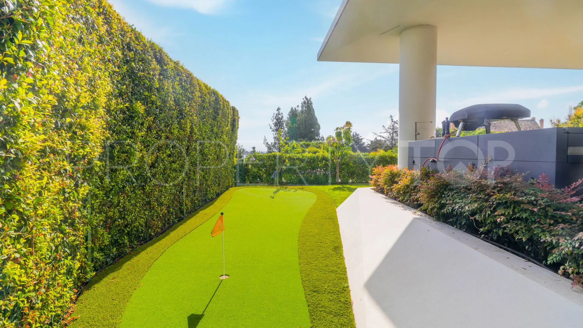 Villa en venta con 4 dormitorios en Celeste Marbella