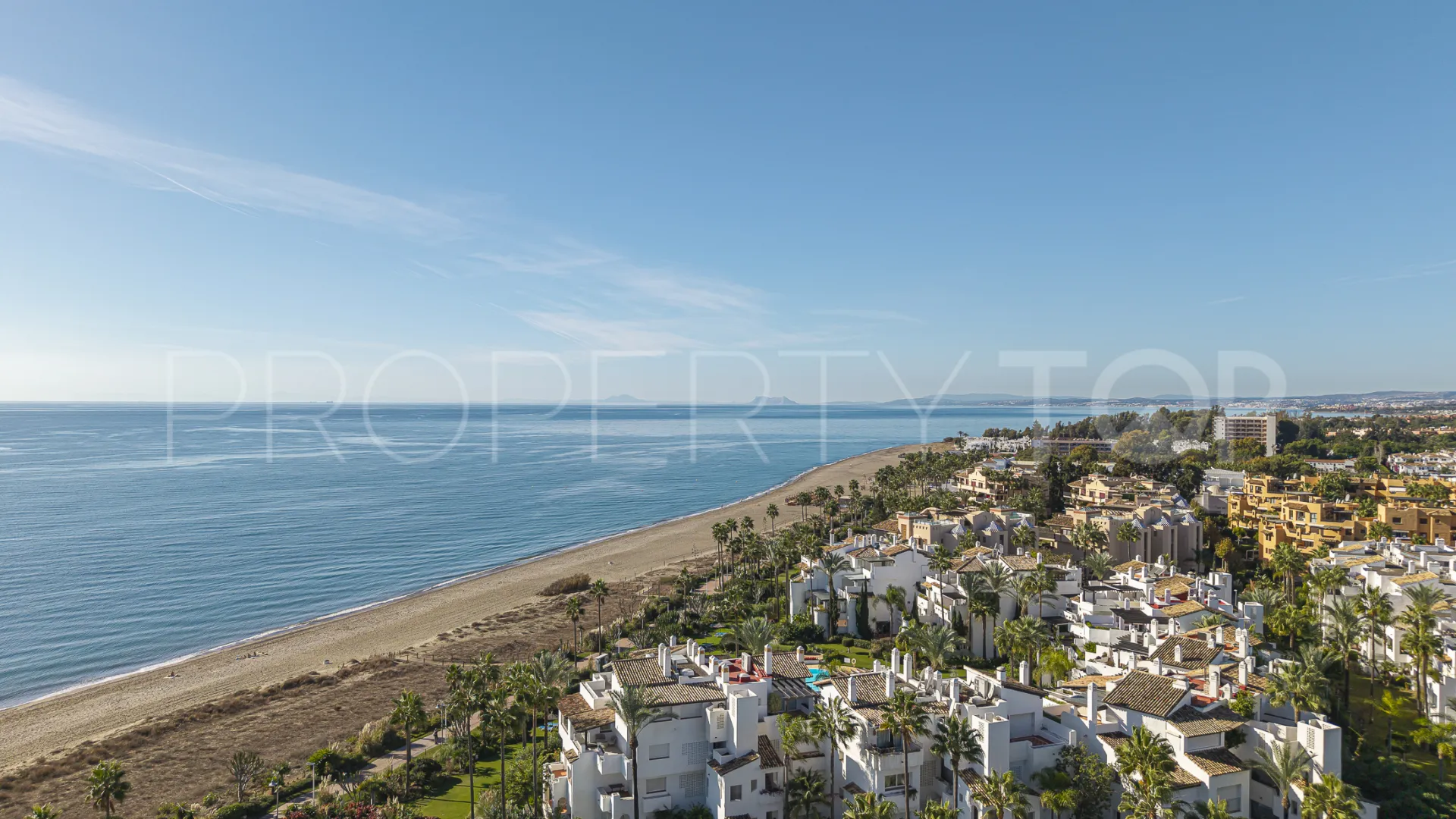 Apartamento planta baja en venta en Costalita con 3 dormitorios