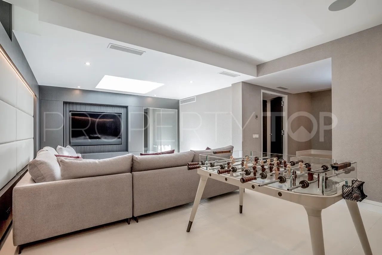 Se vende villa de 5 dormitorios en Golden Mile