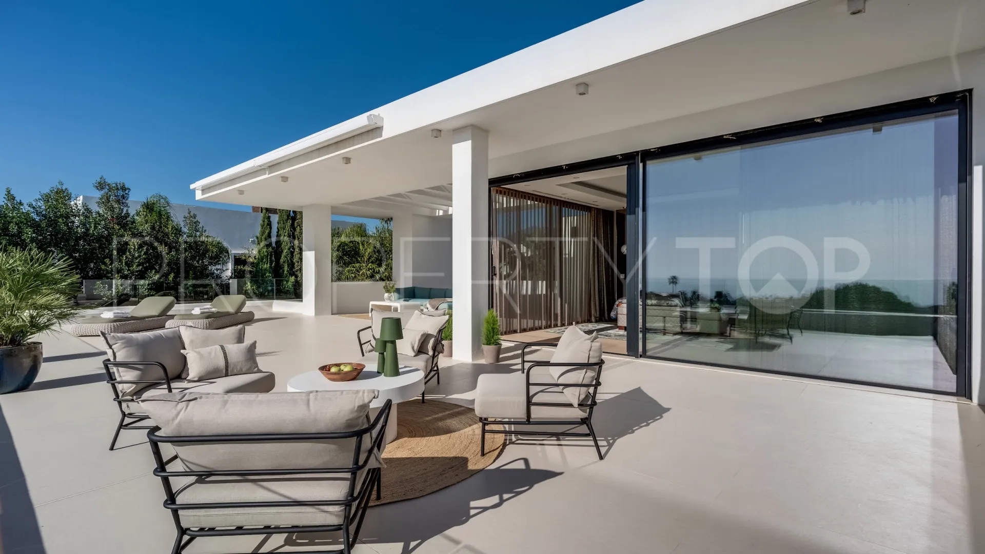 Se vende villa de 5 dormitorios en Golden Mile