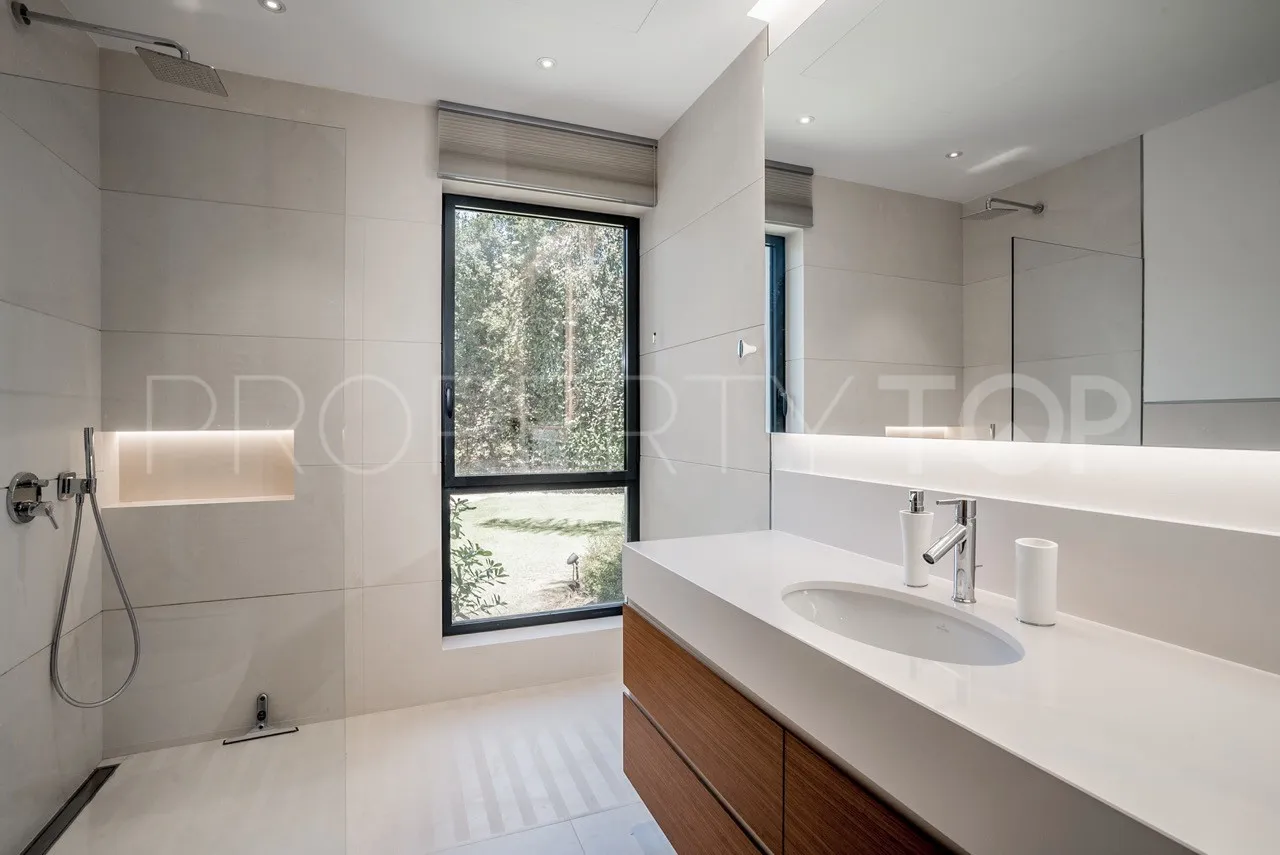 Se vende villa de 5 dormitorios en Golden Mile