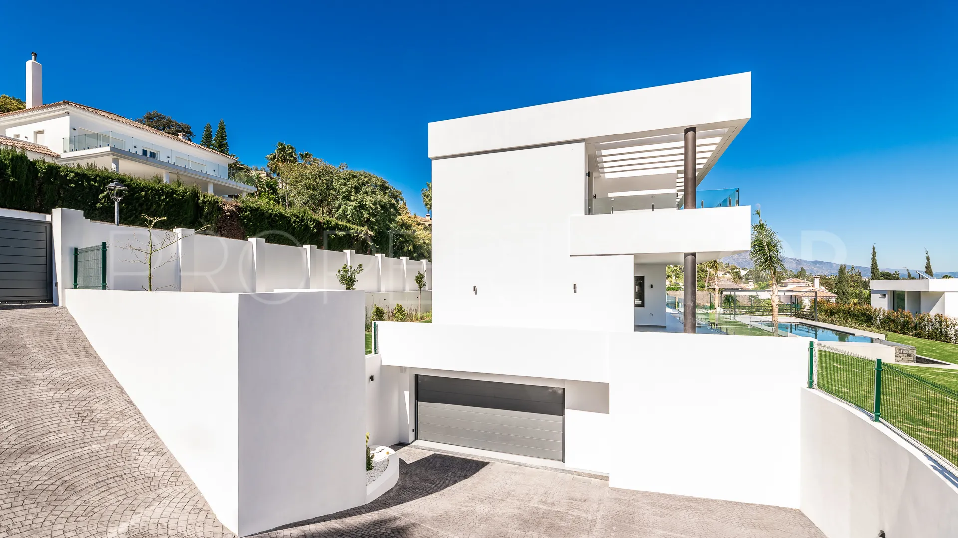 6 bedrooms Paraiso Alto villa for sale