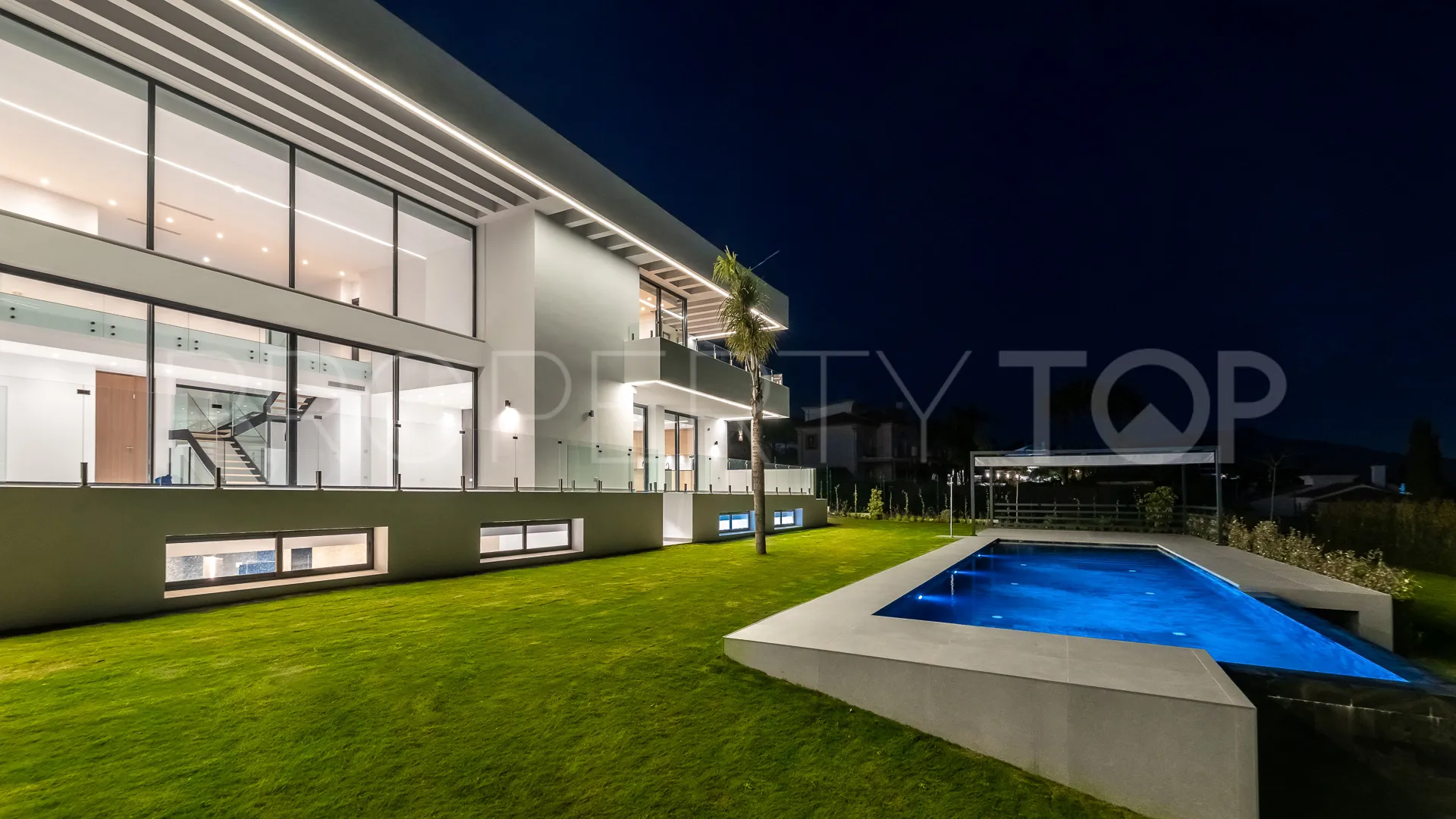 6 bedrooms Paraiso Alto villa for sale