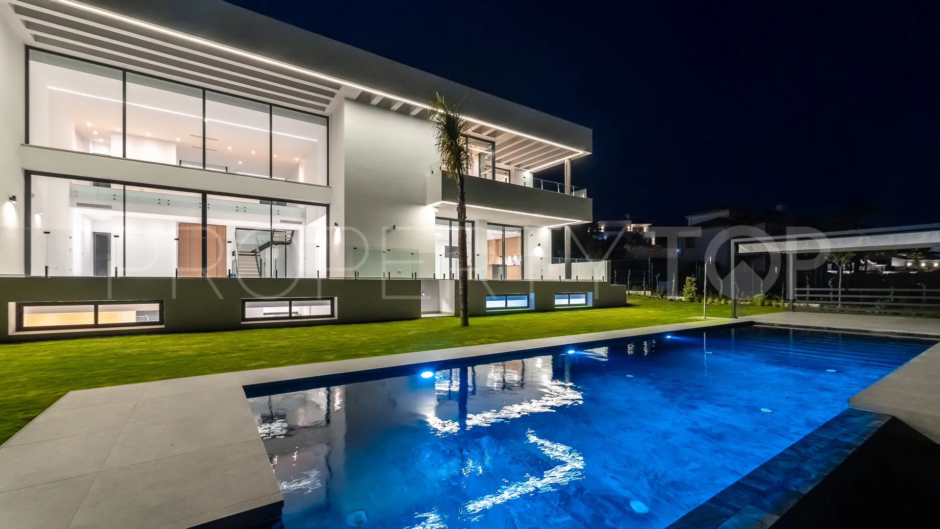 6 bedrooms Paraiso Alto villa for sale