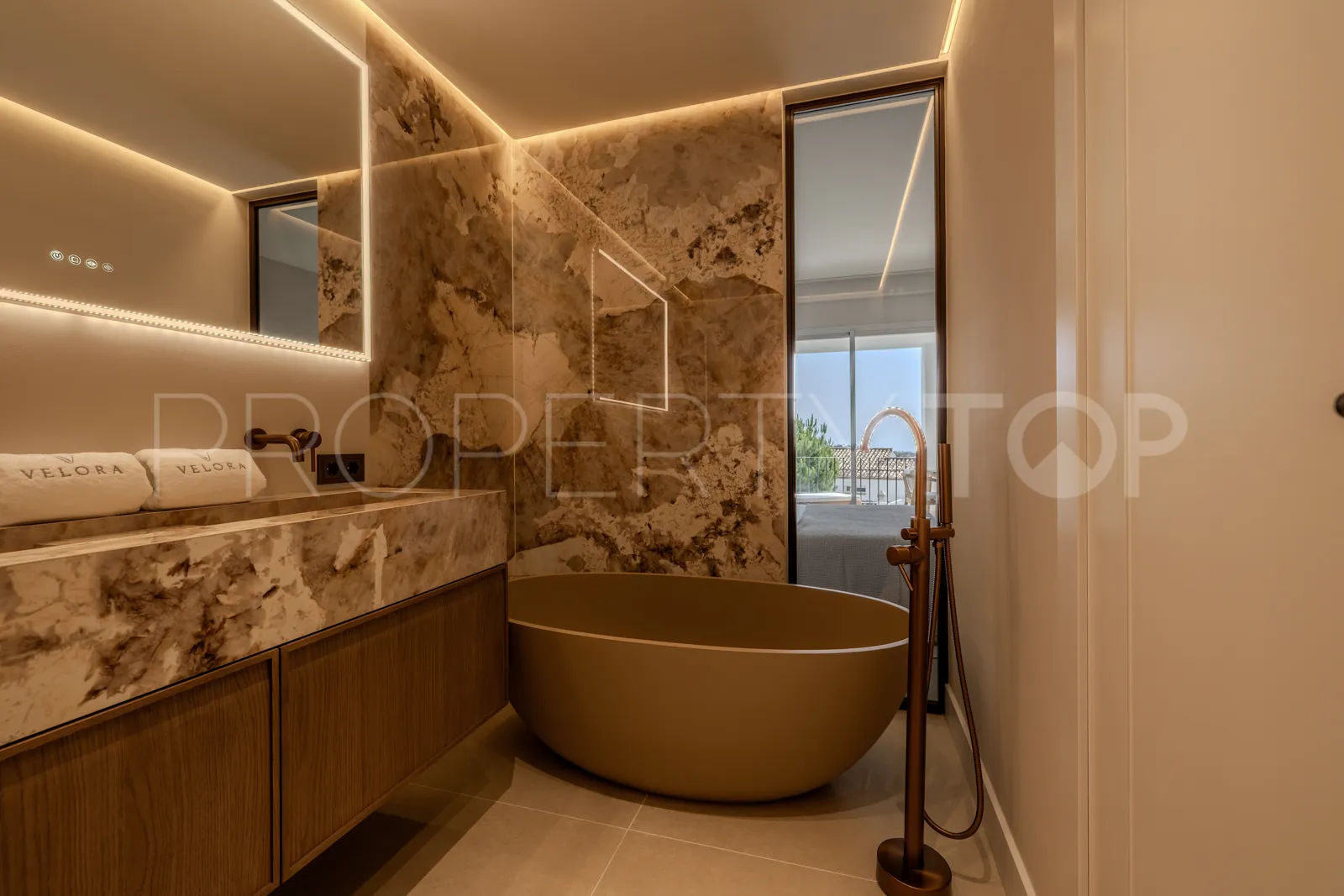 For sale apartment in La Quinta with 3 bedrooms