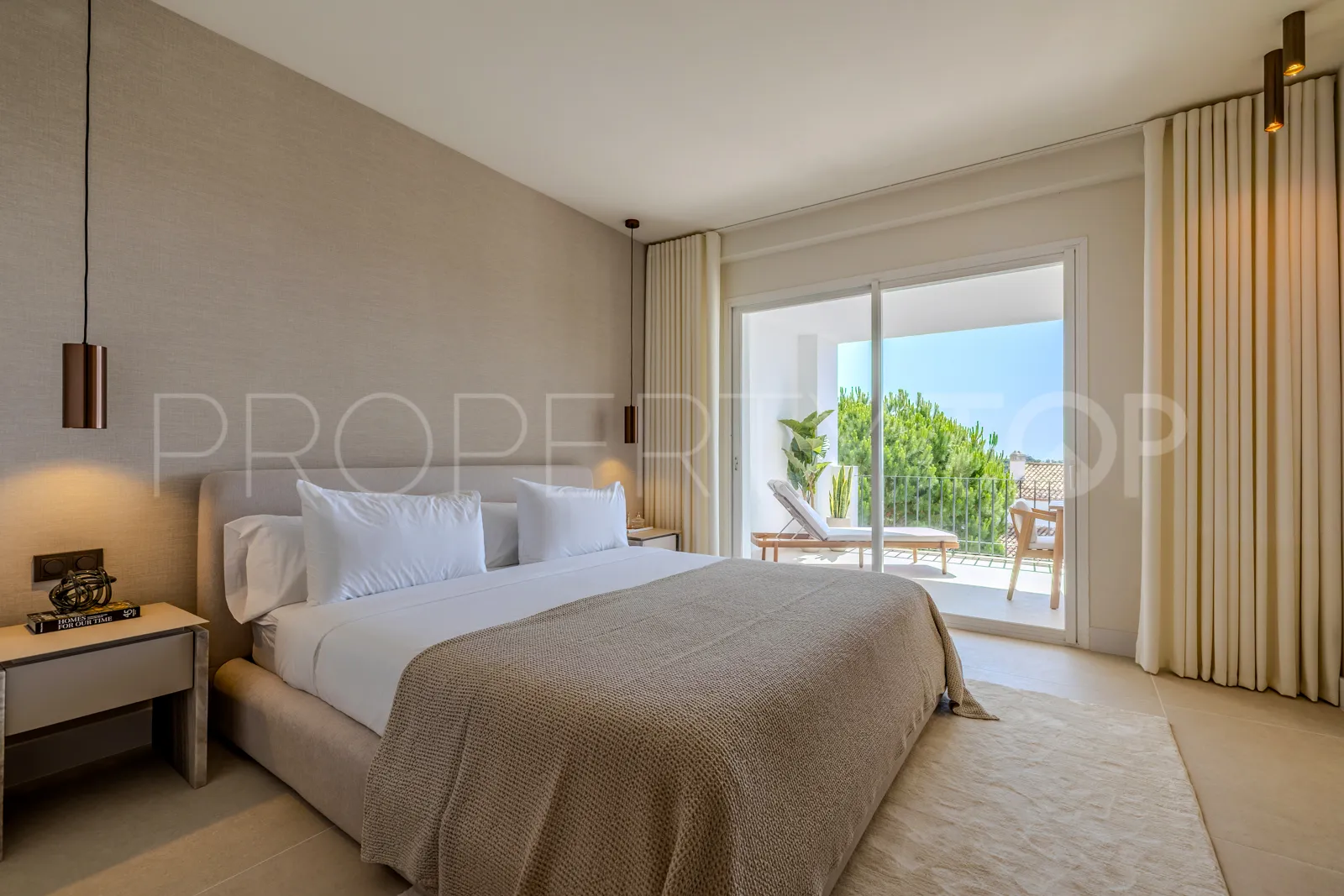 For sale apartment in La Quinta with 3 bedrooms