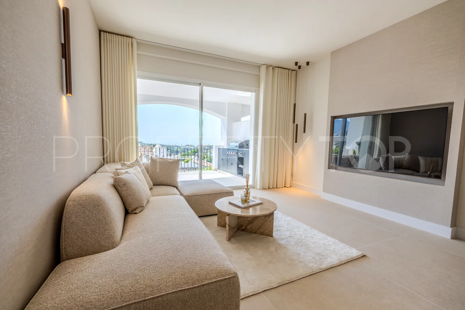 For sale apartment in La Quinta with 3 bedrooms