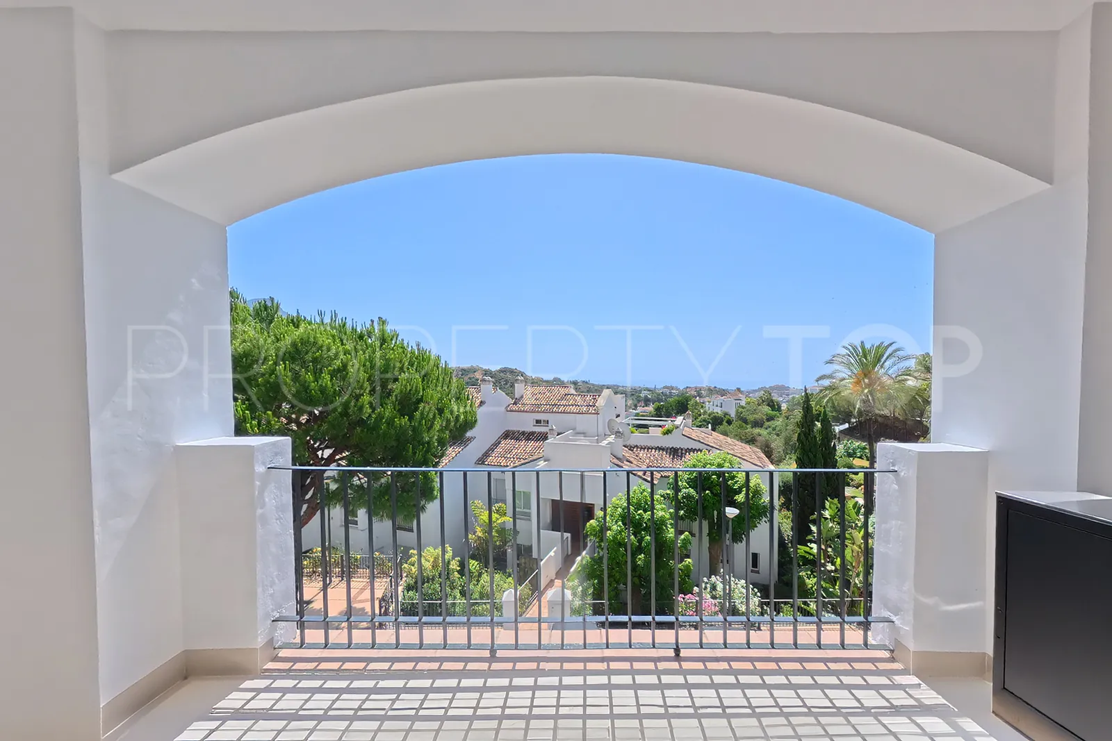 For sale apartment in La Quinta with 3 bedrooms