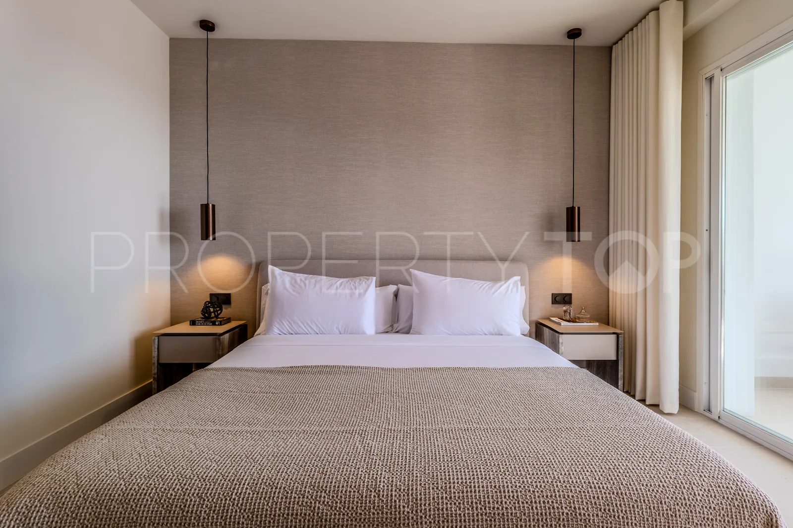 For sale apartment in La Quinta with 3 bedrooms