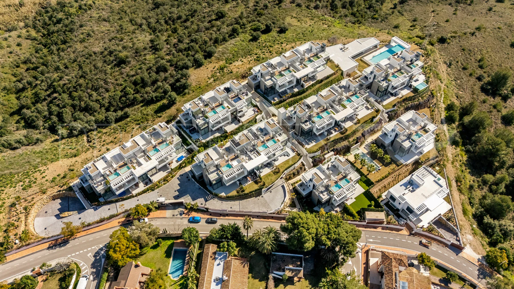 Rio Real, pareado a la venta con 5 dormitorios