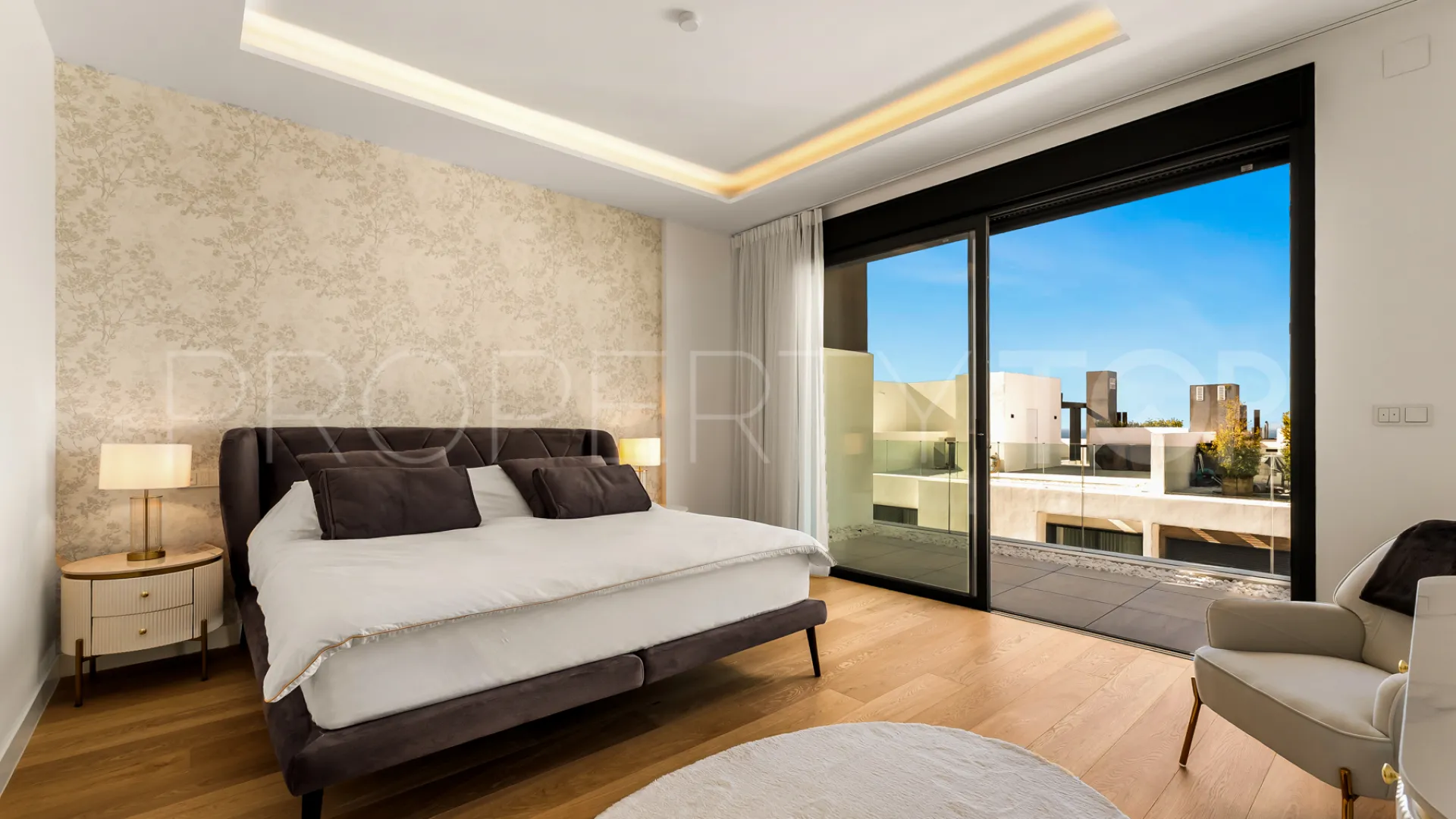 Rio Real, pareado a la venta con 5 dormitorios