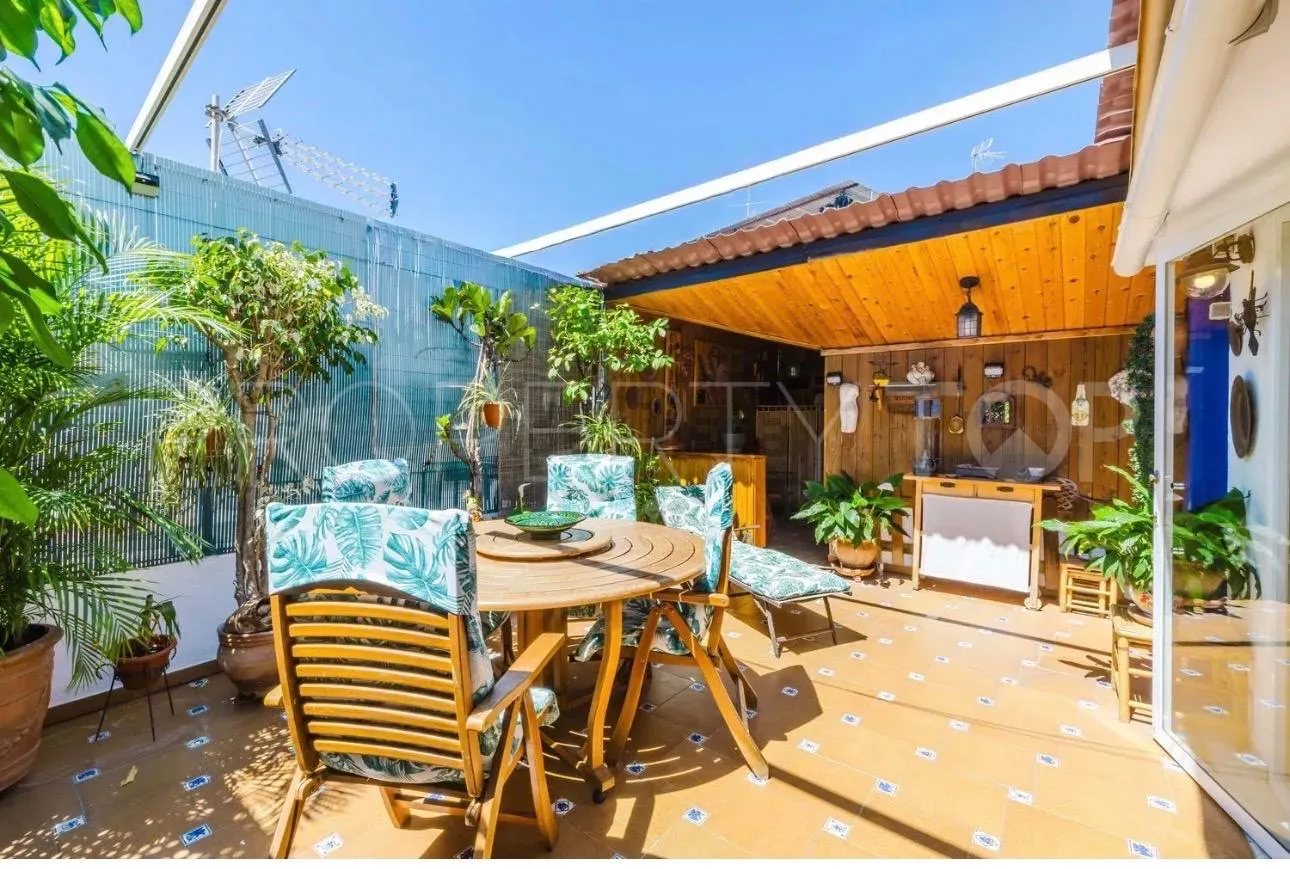 Buy town house with 4 bedrooms in San Pedro de Alcantara