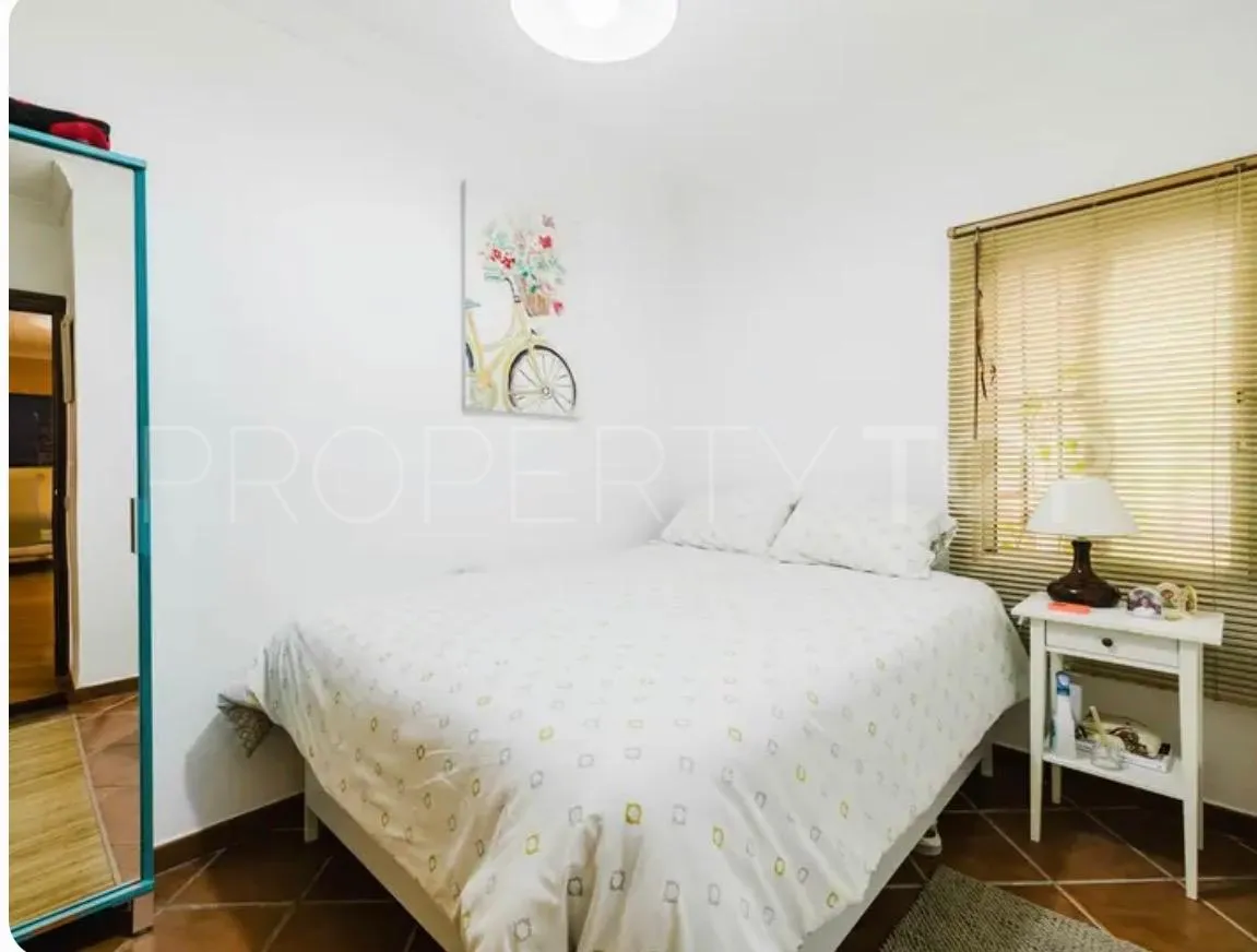 Buy town house with 4 bedrooms in San Pedro de Alcantara