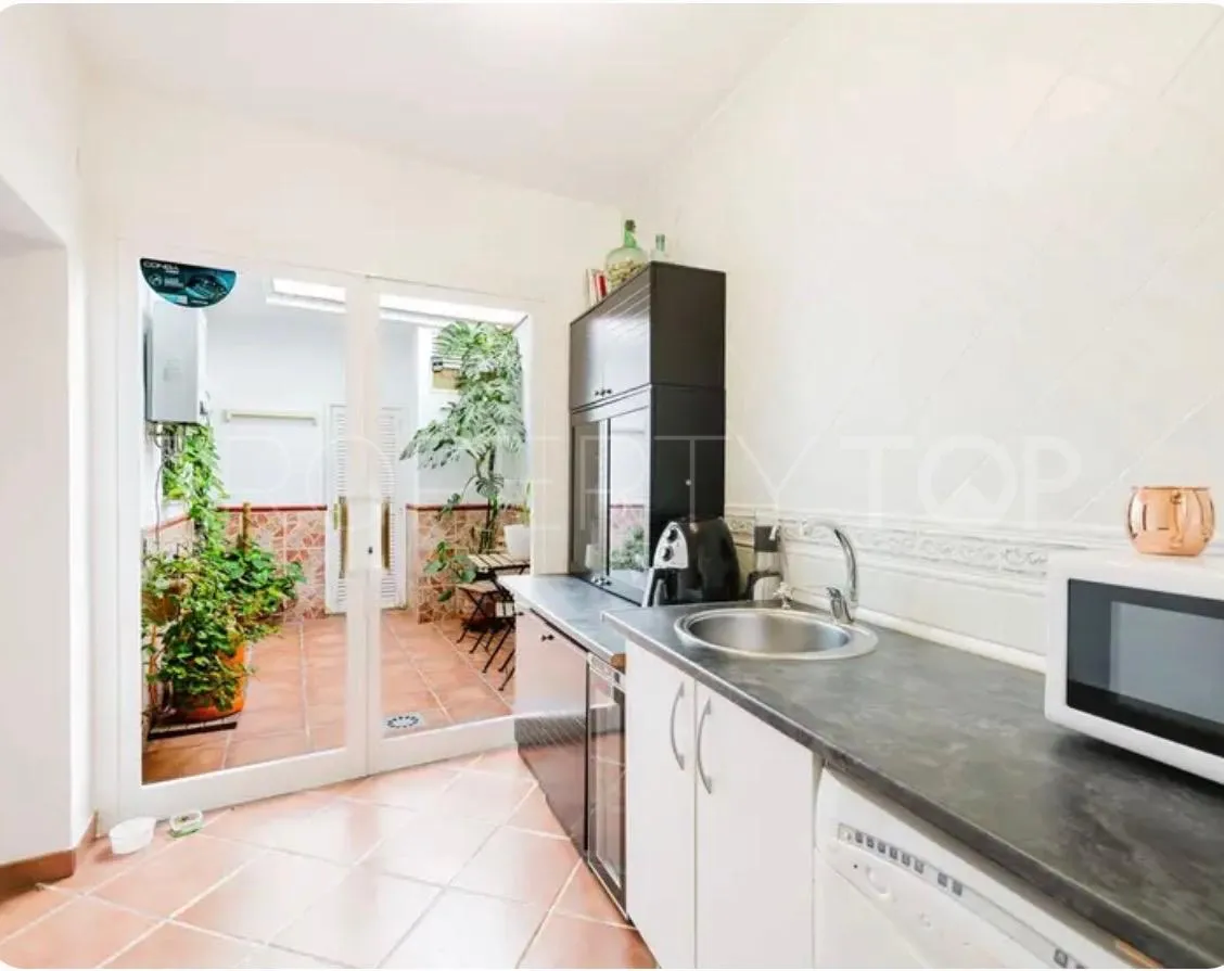 Buy town house with 4 bedrooms in San Pedro de Alcantara