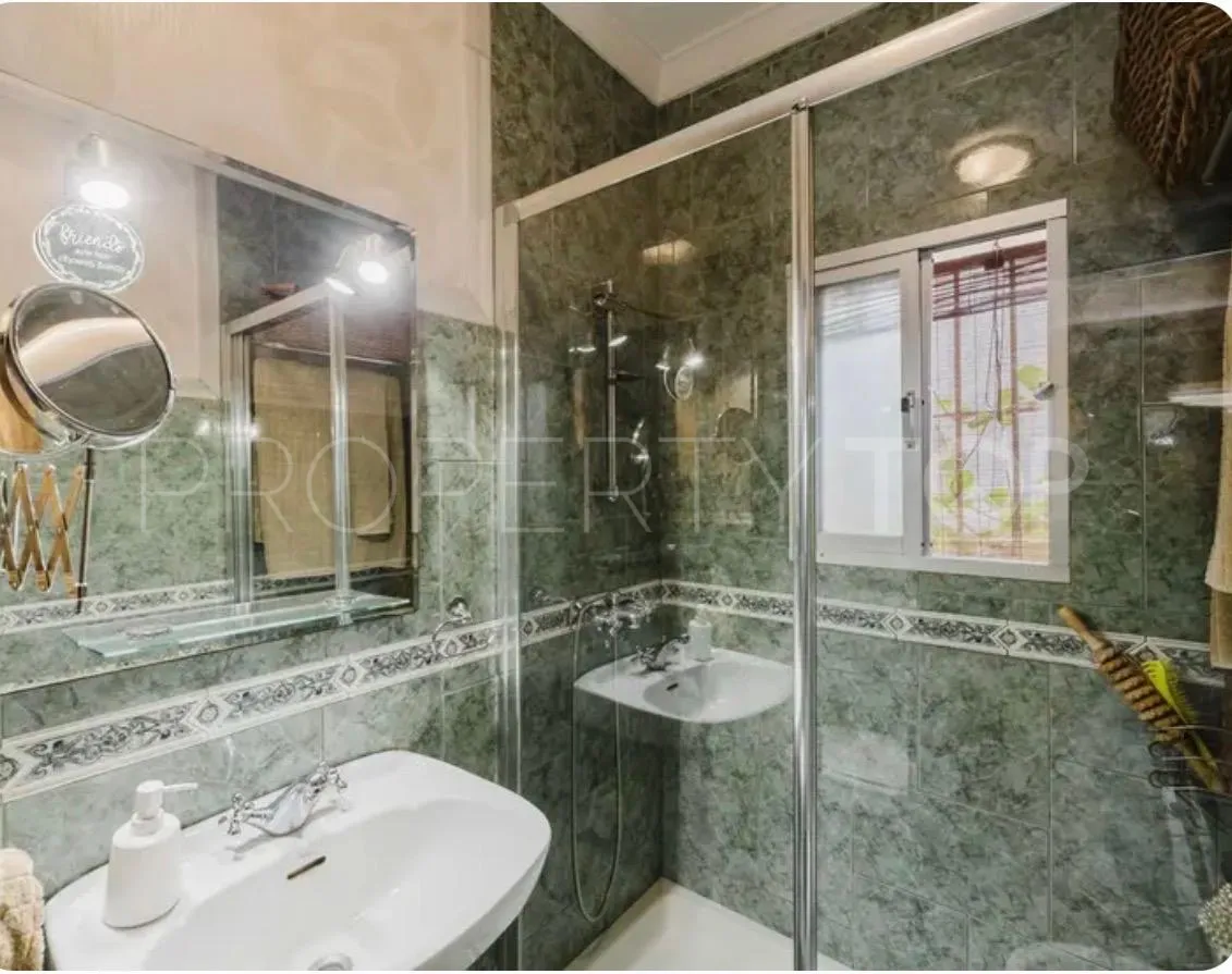 Buy town house with 4 bedrooms in San Pedro de Alcantara