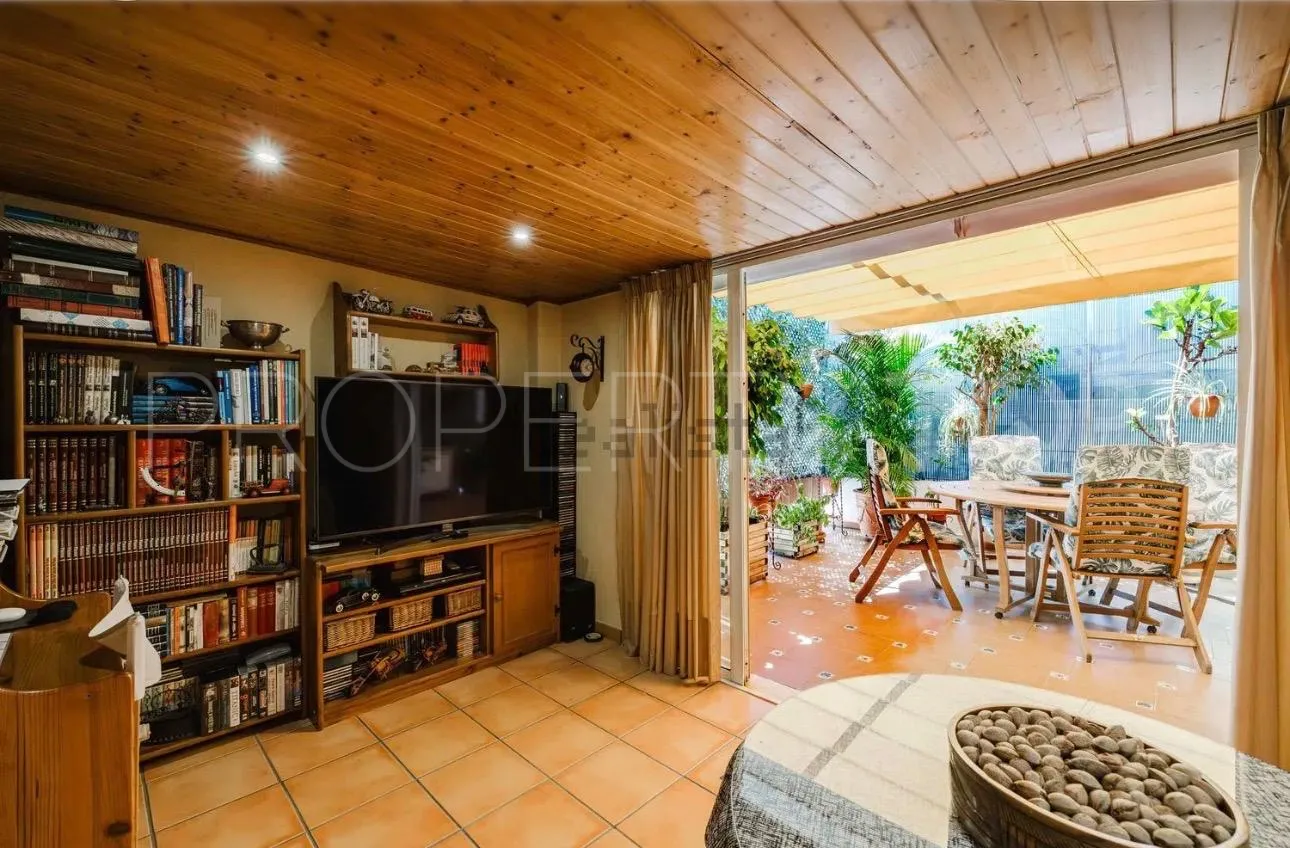 Buy town house with 4 bedrooms in San Pedro de Alcantara