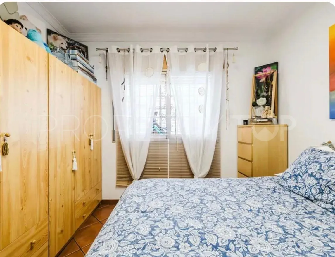 Buy town house with 4 bedrooms in San Pedro de Alcantara