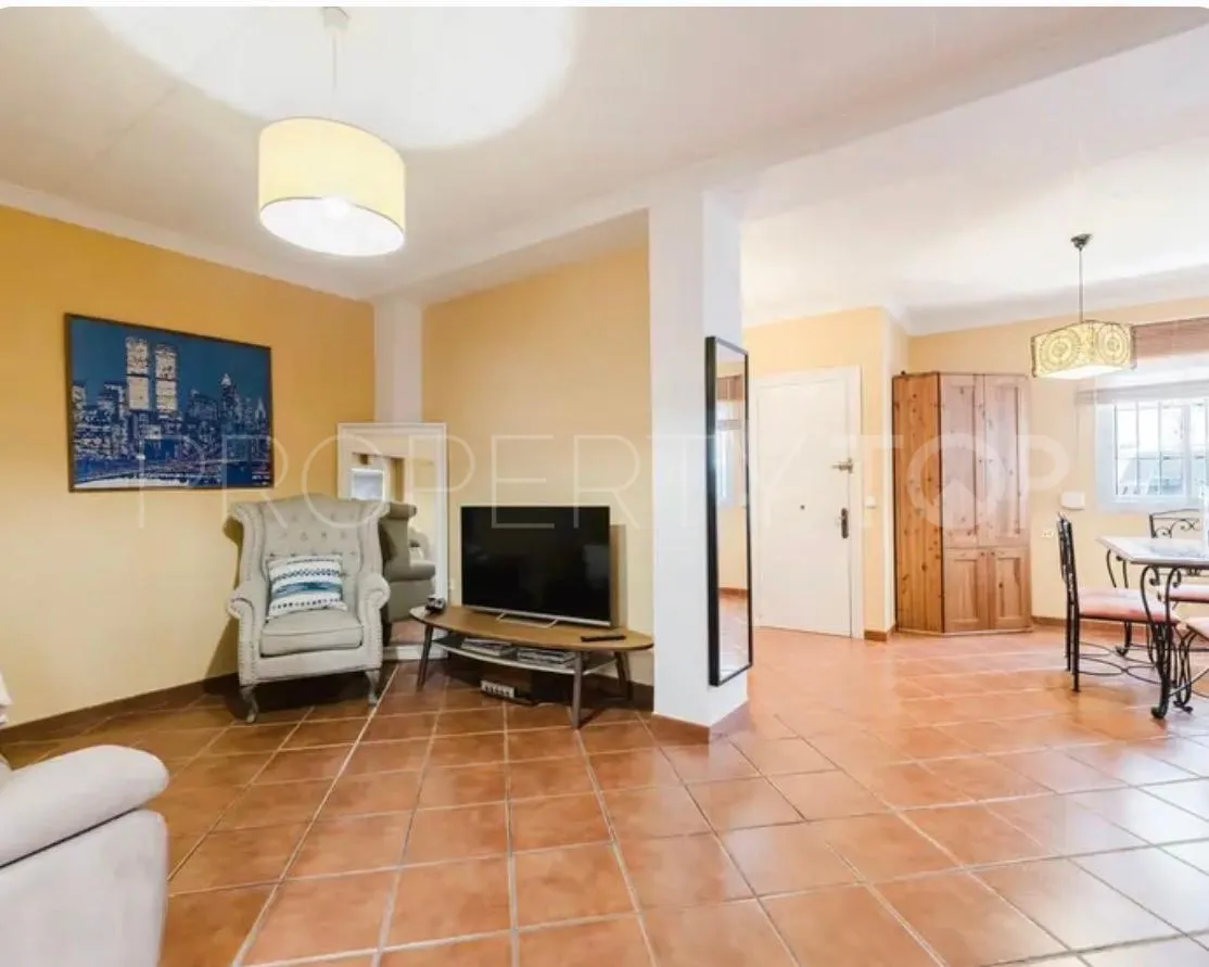 Buy town house with 4 bedrooms in San Pedro de Alcantara