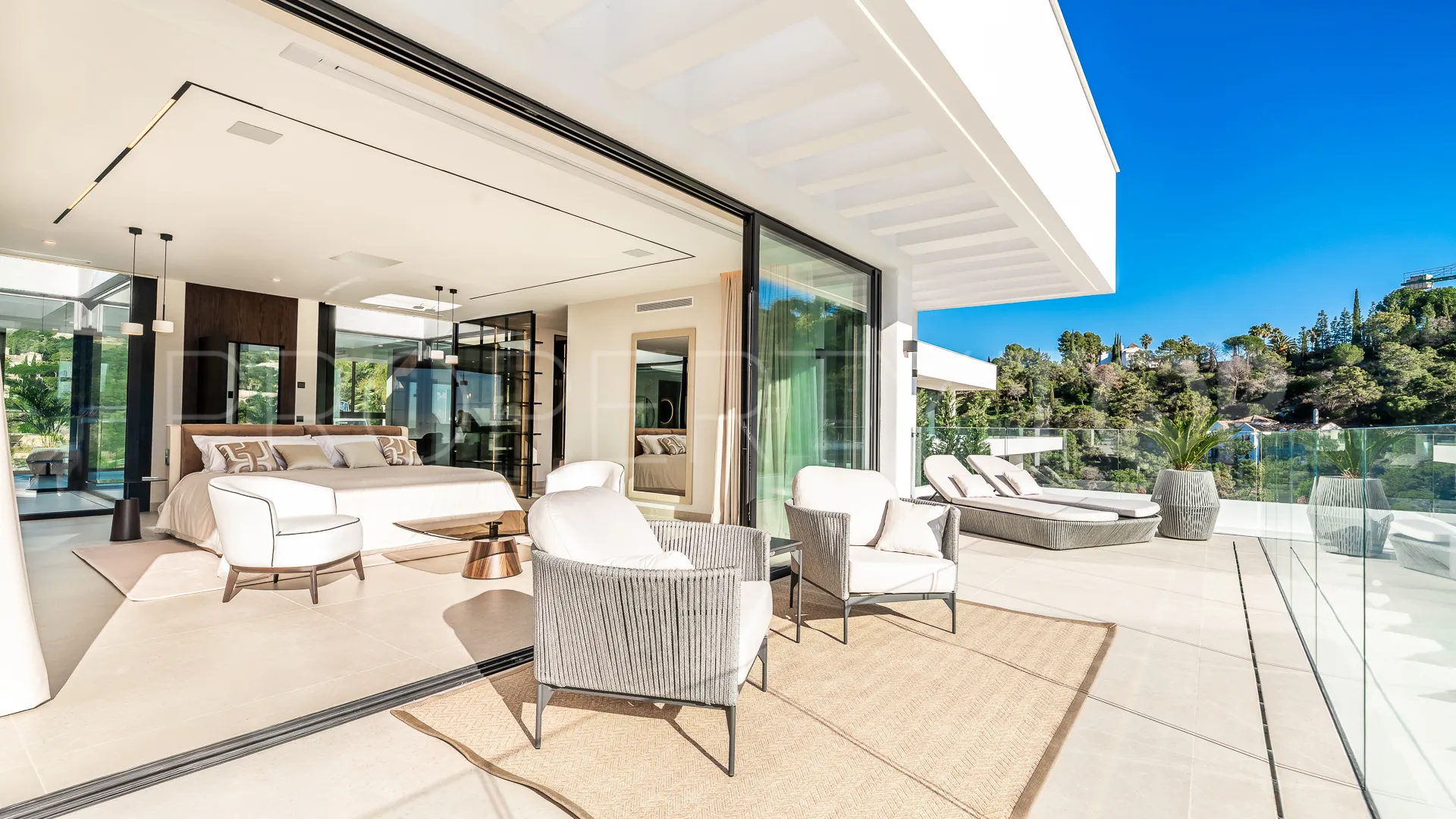 Villa in El Madroñal for sale