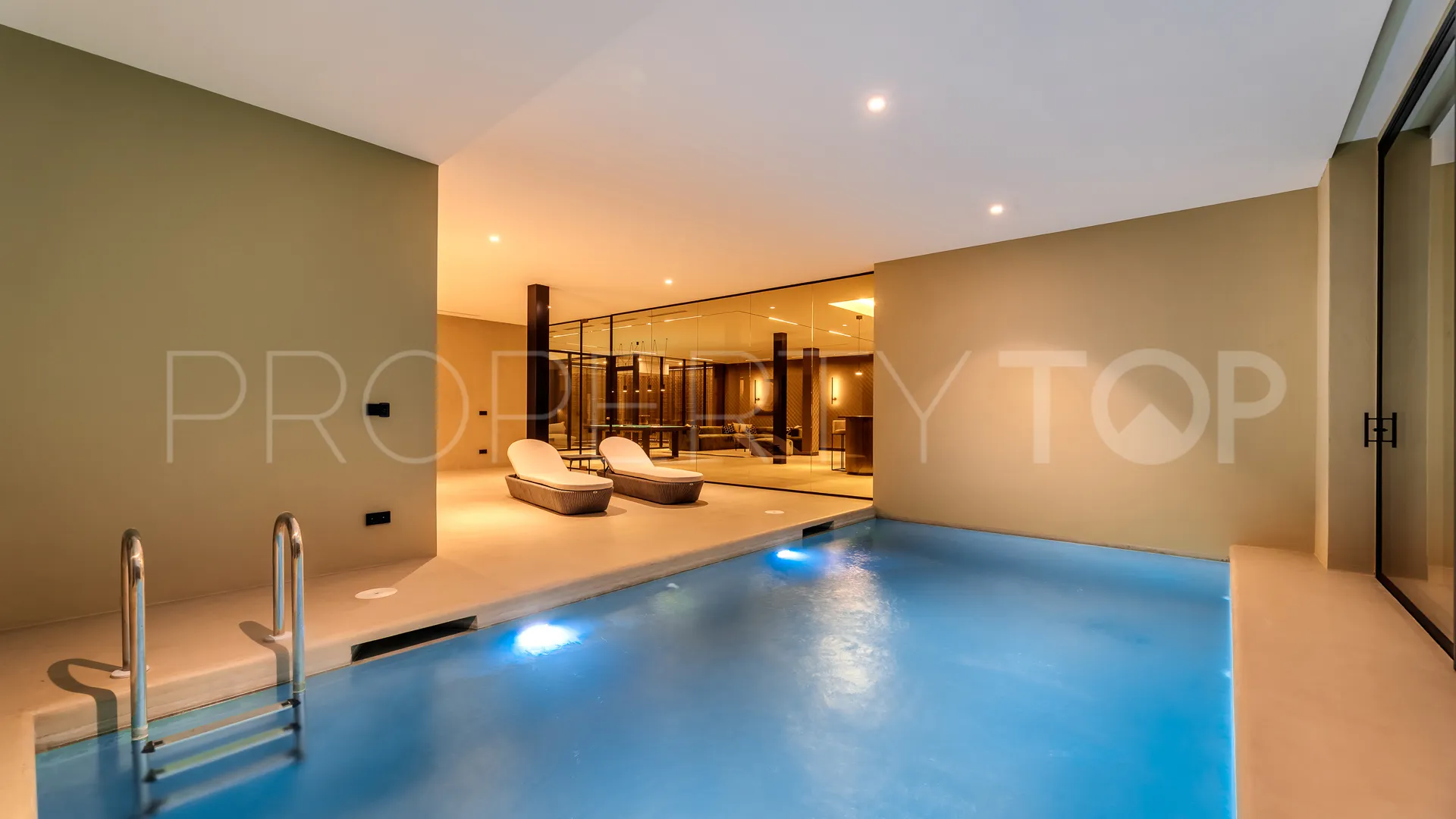Villa in El Madroñal for sale